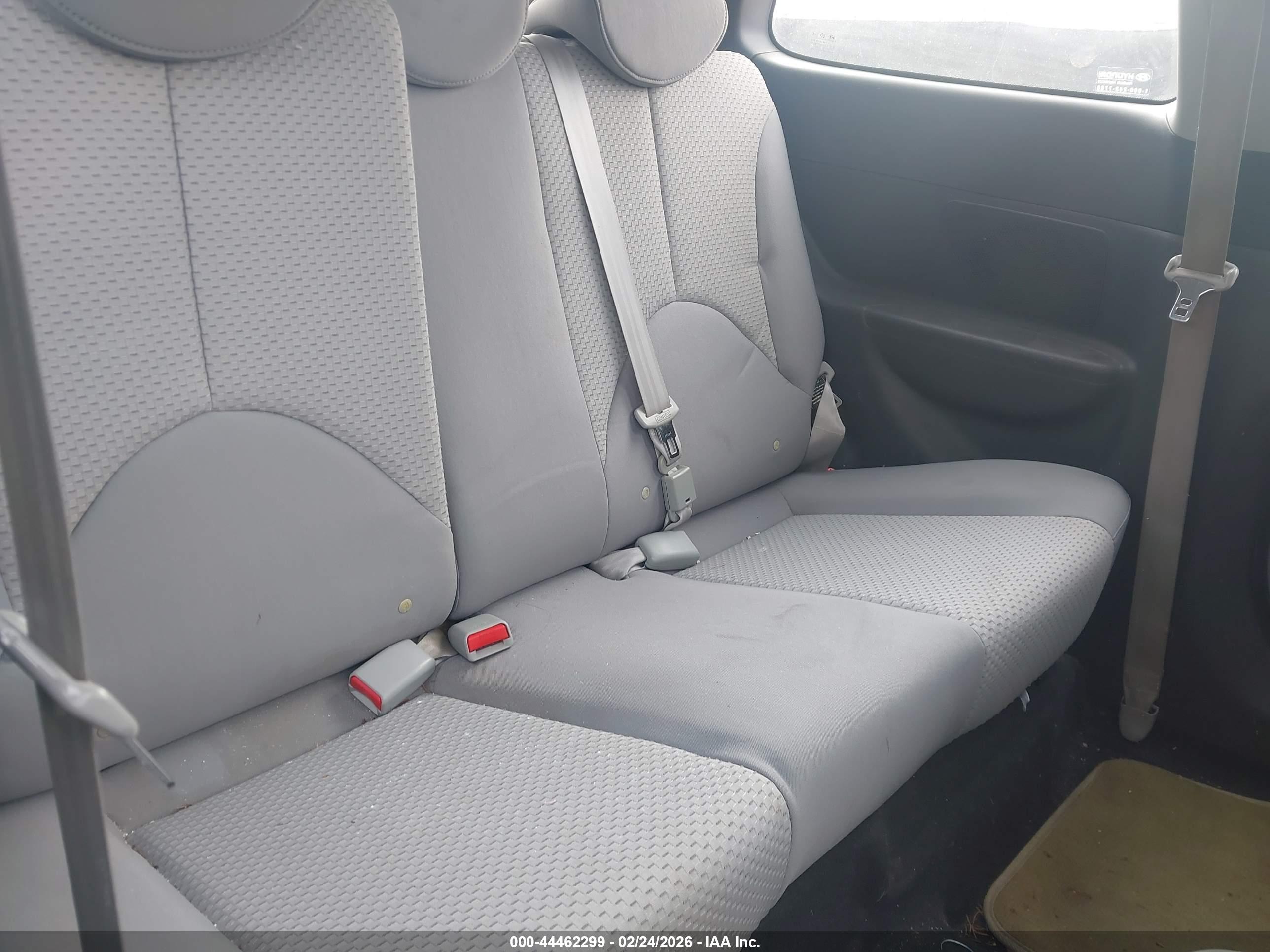 HYUNDAI ACCENT image 8