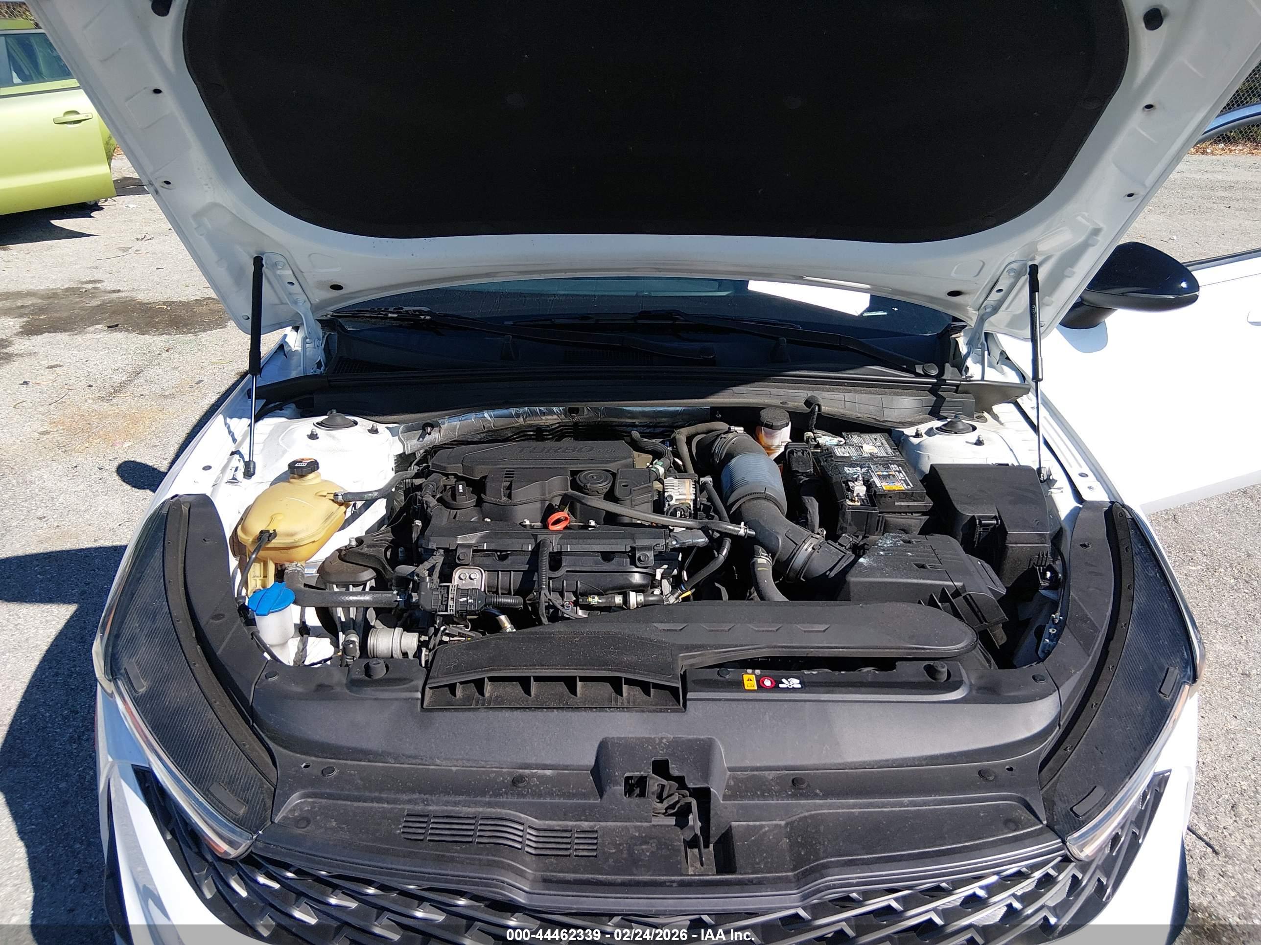 KIA K5 image 10