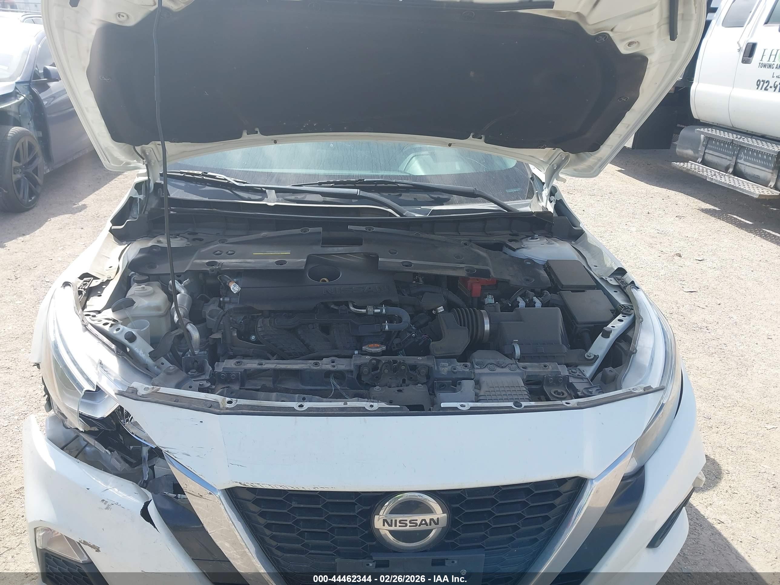 NISSAN ALTIMA image 10