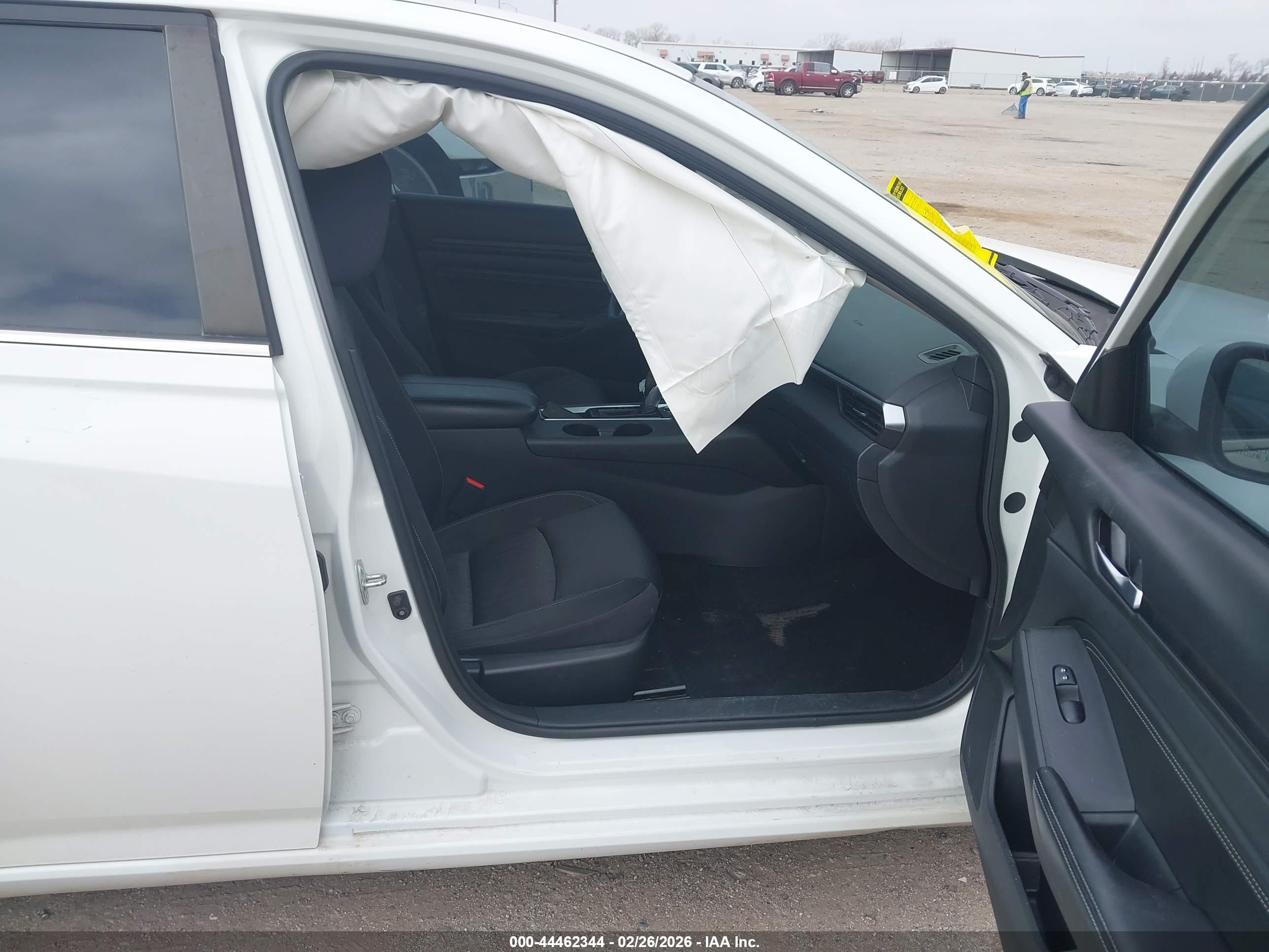 NISSAN ALTIMA image 5