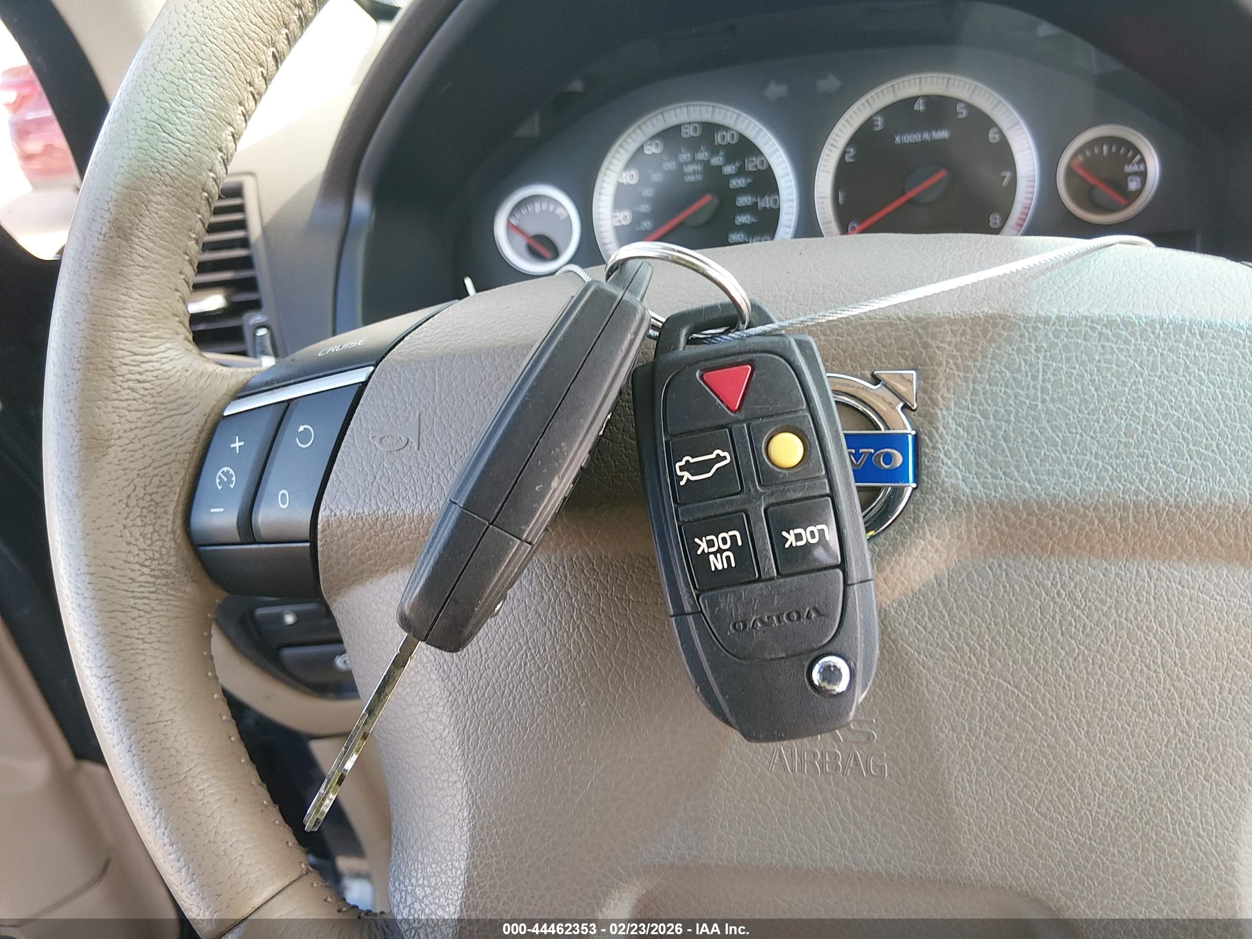 VOLVO XC90 image 11