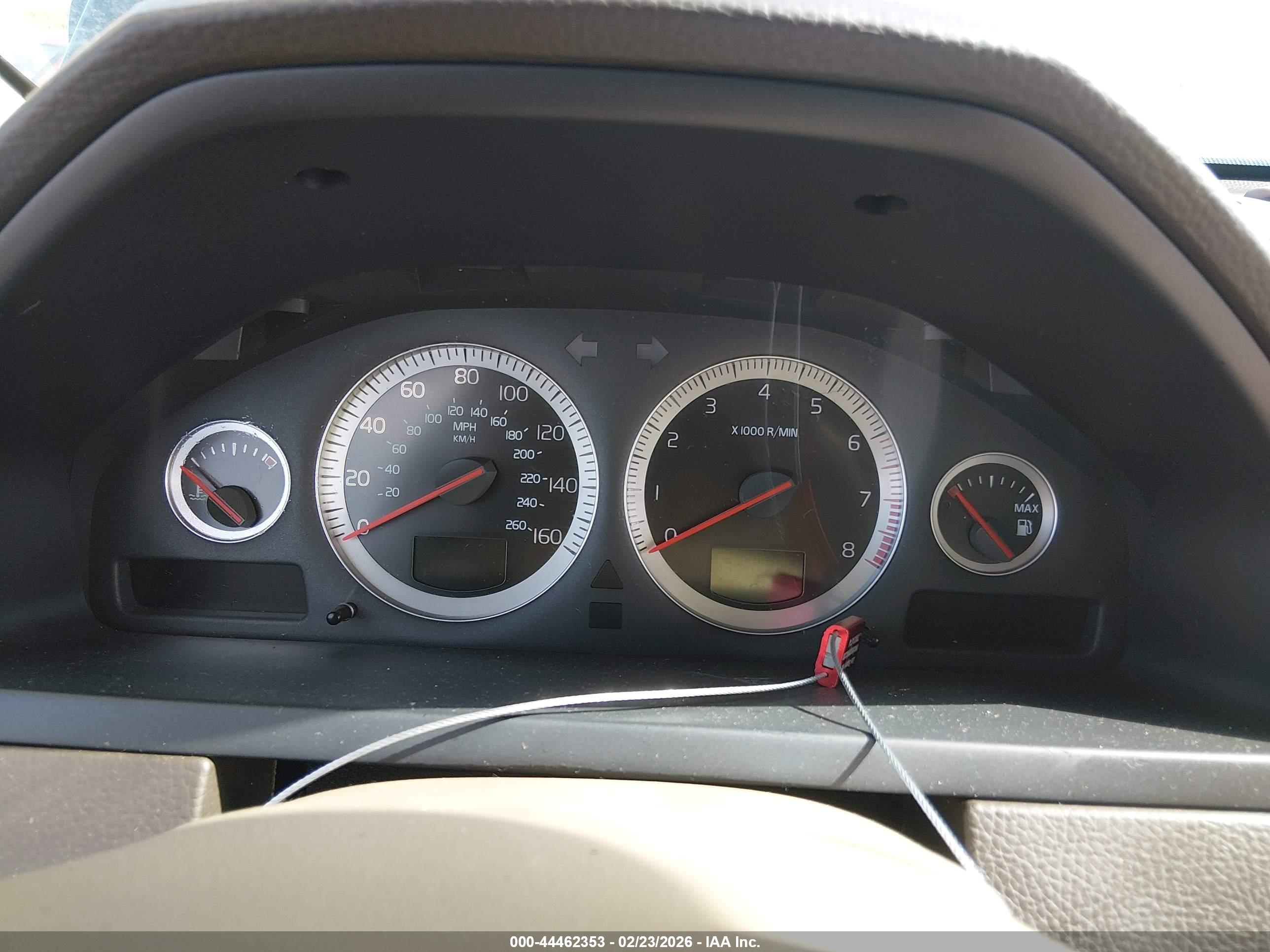 VOLVO XC90 image 7