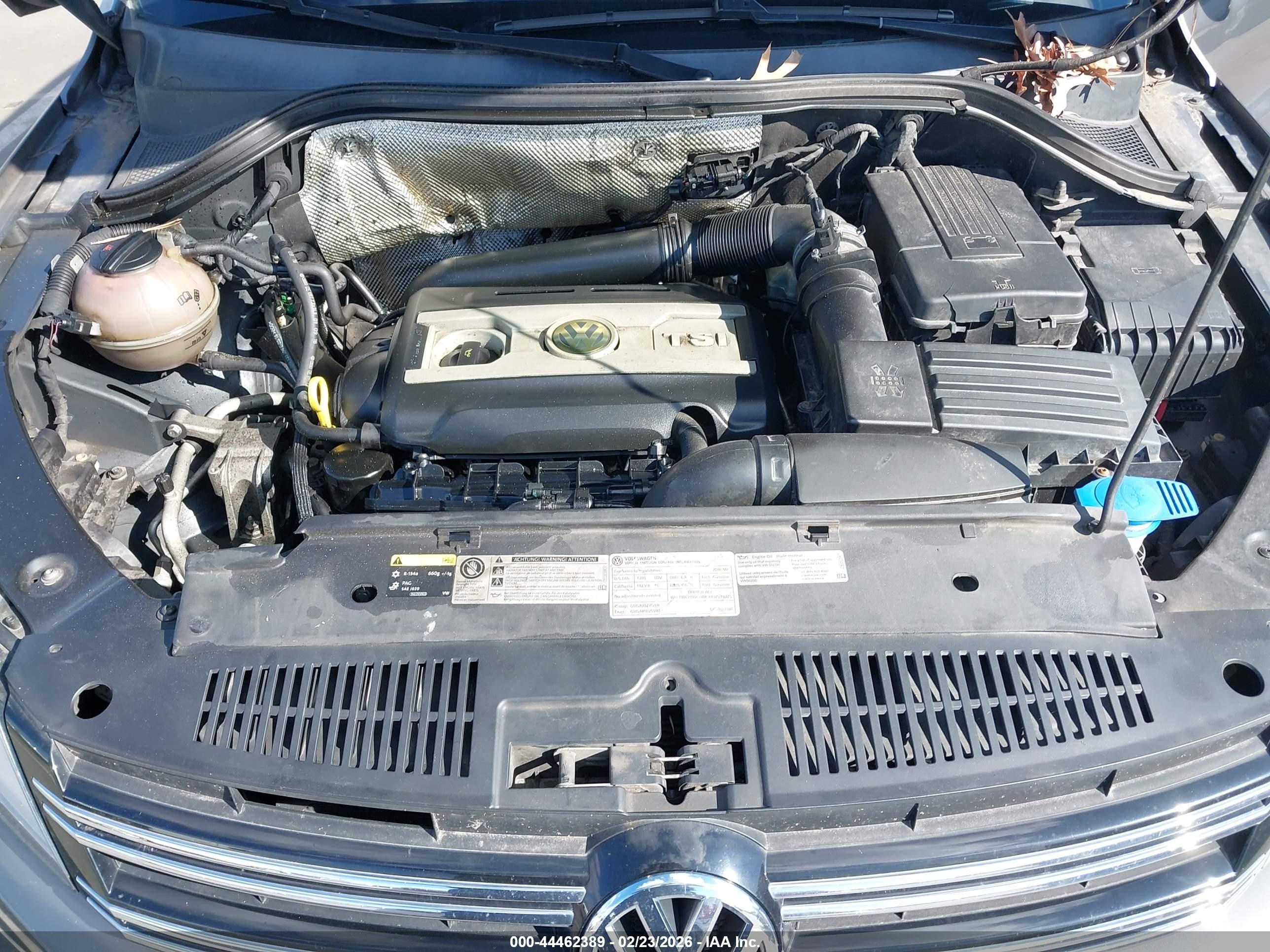 VOLKSWAGEN TIGUAN image 10