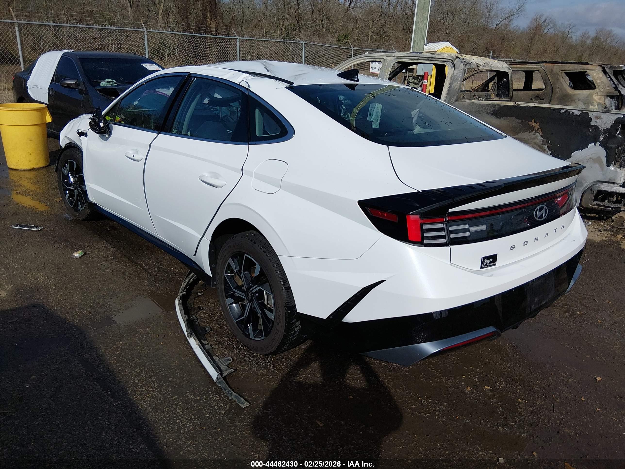 HYUNDAI SONATA image 3
