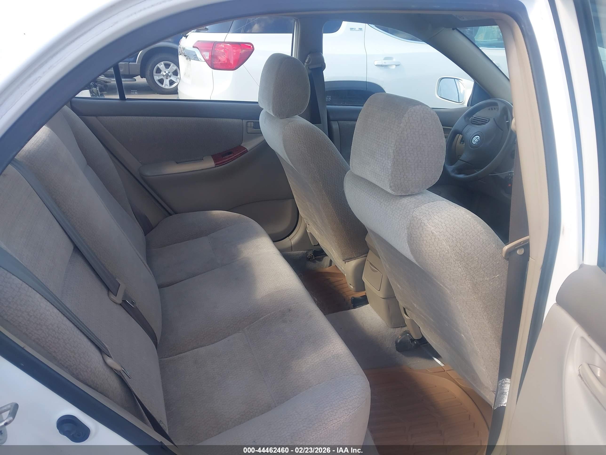 TOYOTA COROLLA image 8