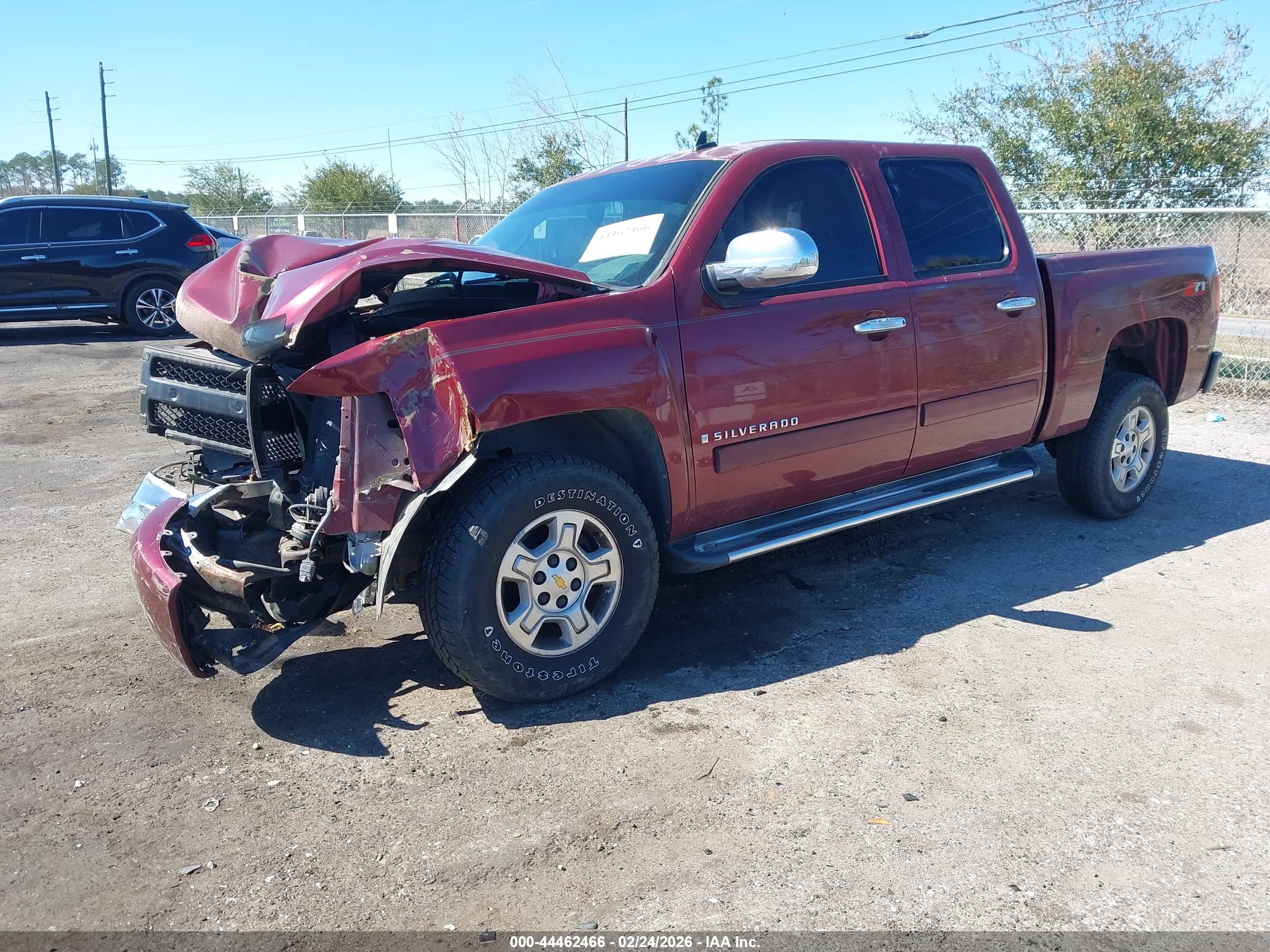 CHEVROLET SILVERADO image 2