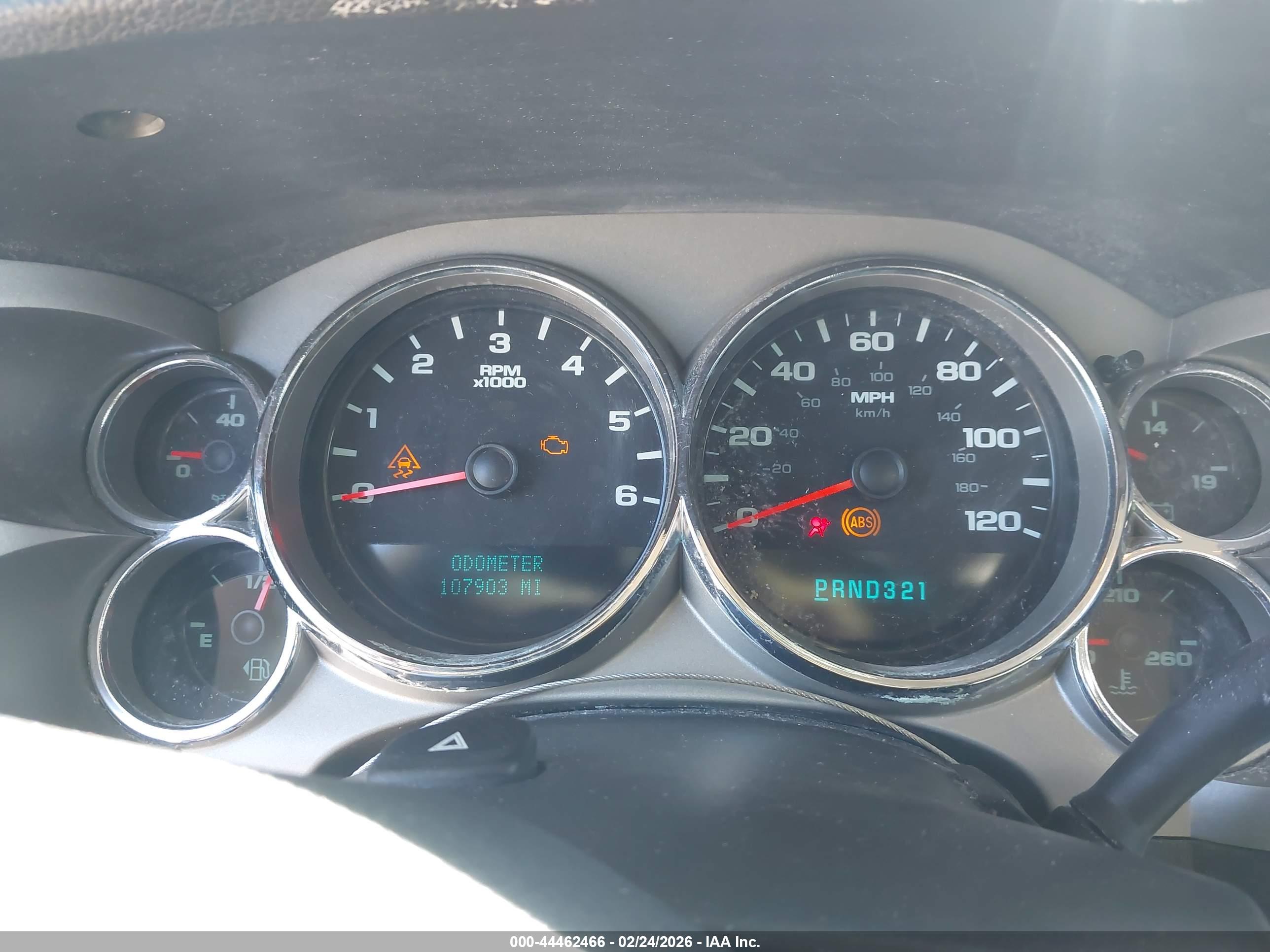 CHEVROLET SILVERADO image 7