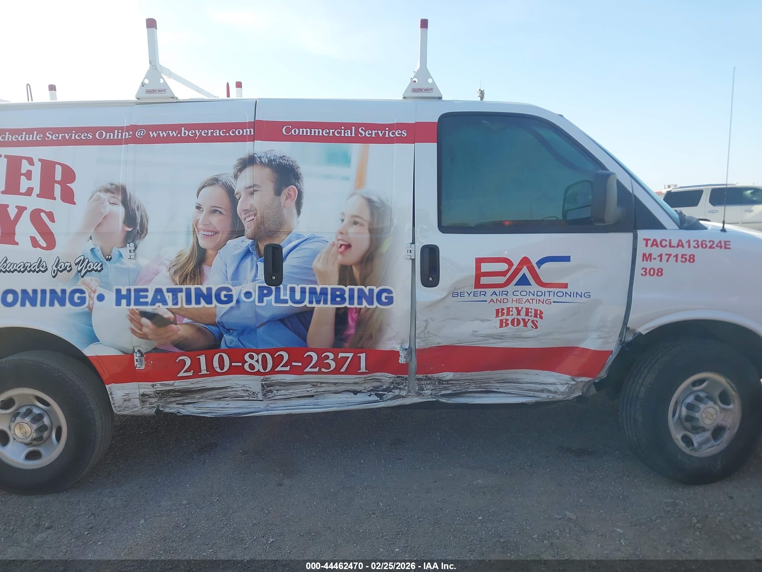 CHEVROLET EXPRESS image 6
