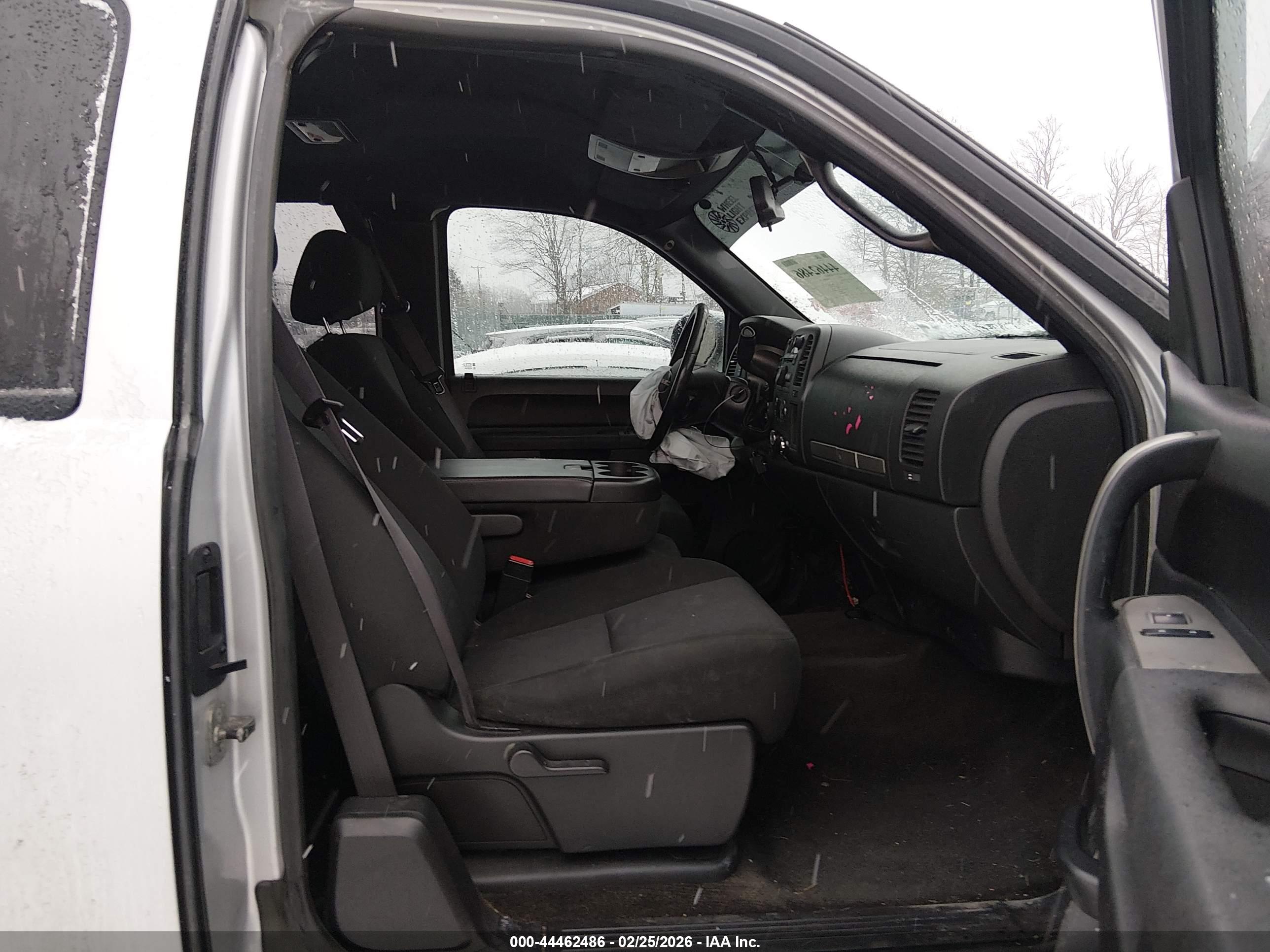 GMC SIERRA image 5
