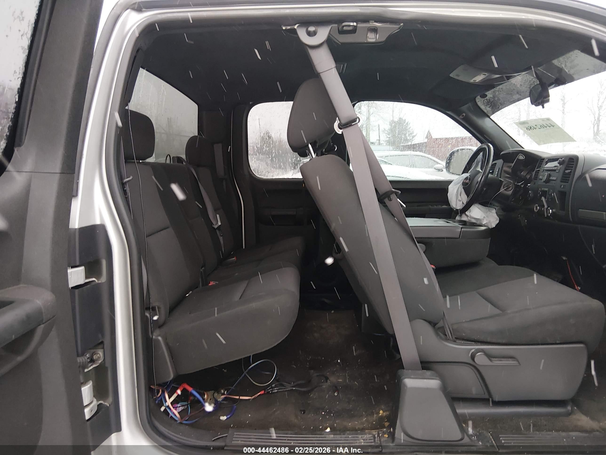 GMC SIERRA image 8