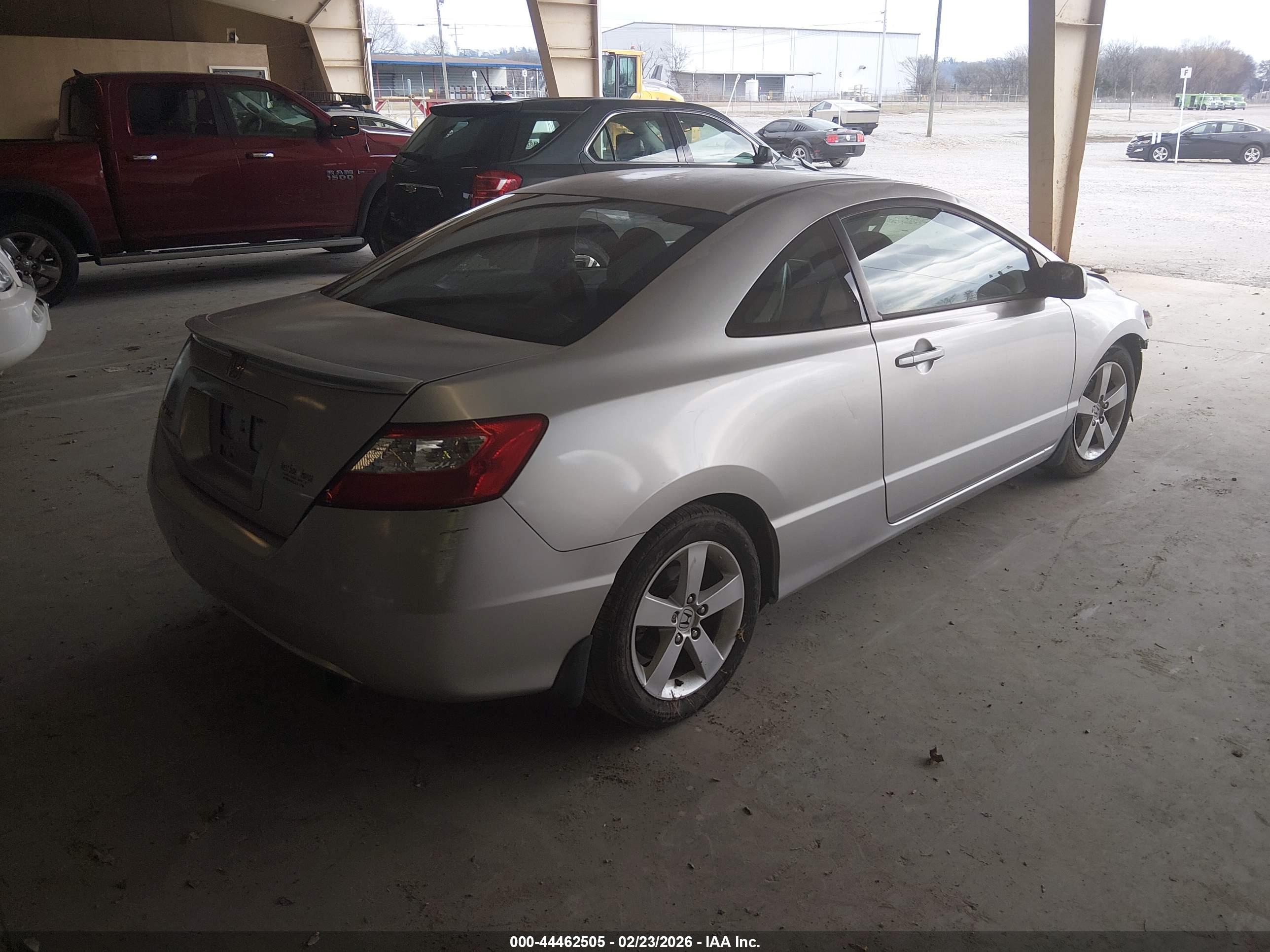 HONDA CIVIC image 4