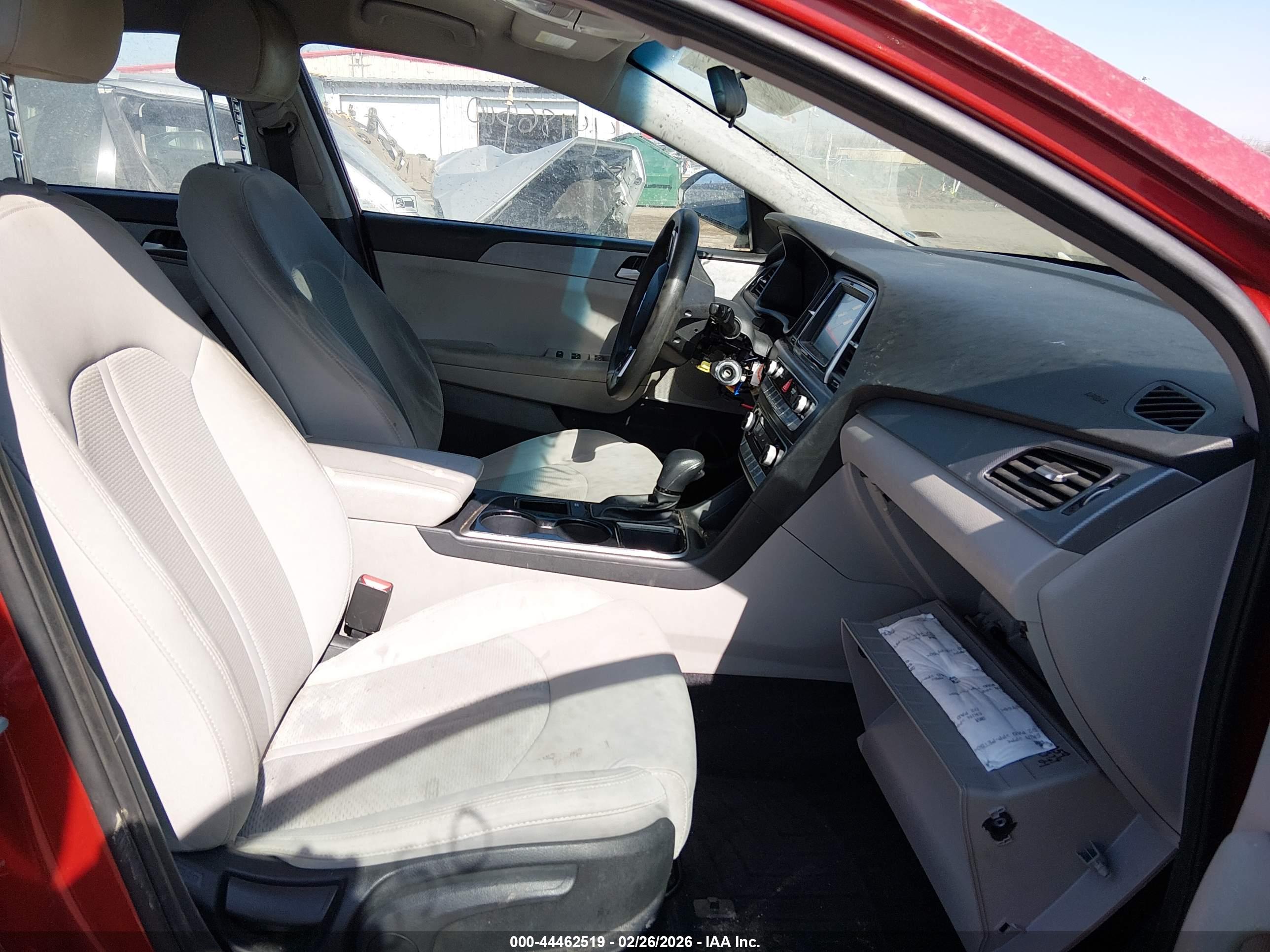 HYUNDAI SONATA image 5