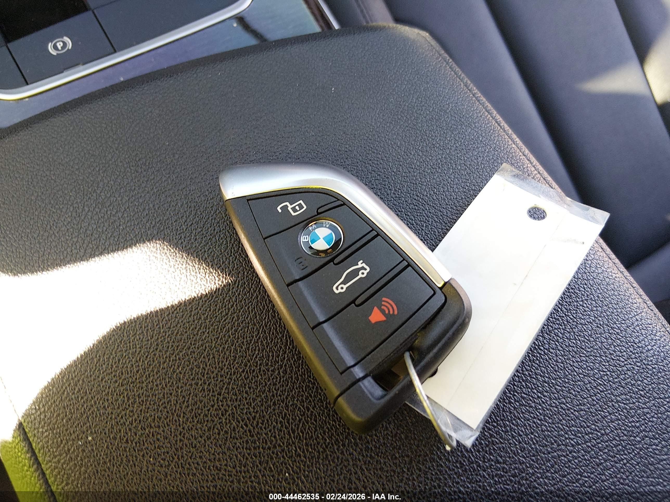 BMW 330I image 11