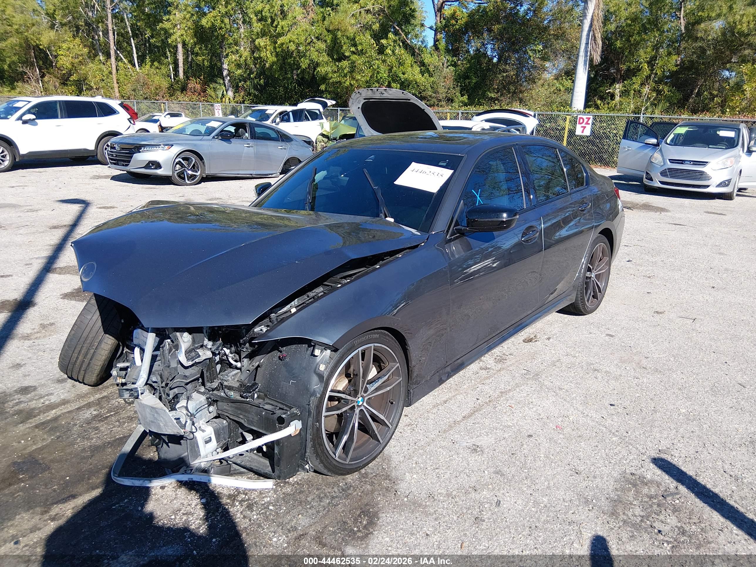 BMW 330I image 2
