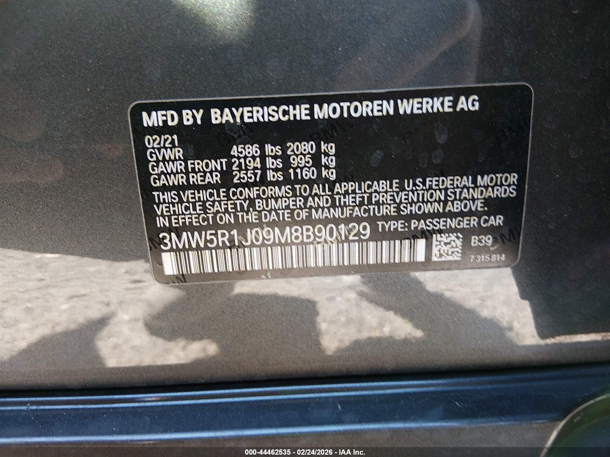 BMW 330I image 9