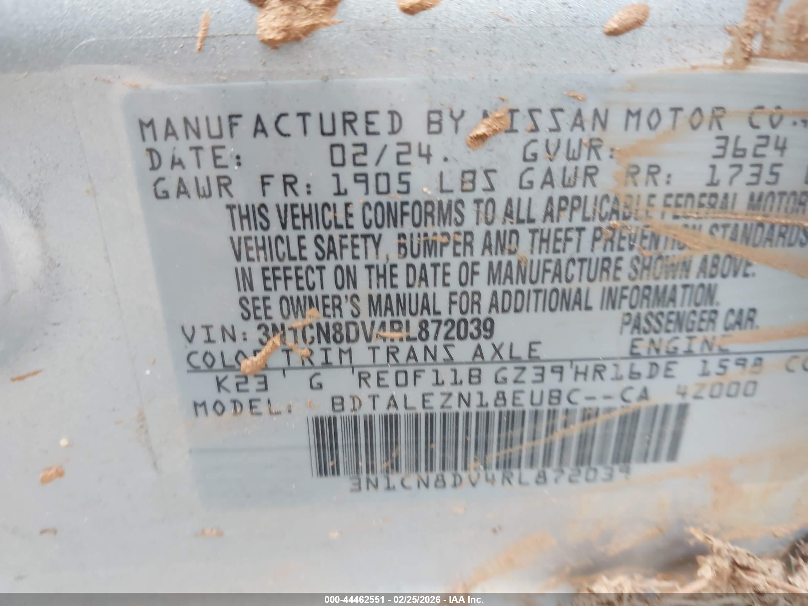 NISSAN VERSA image 9