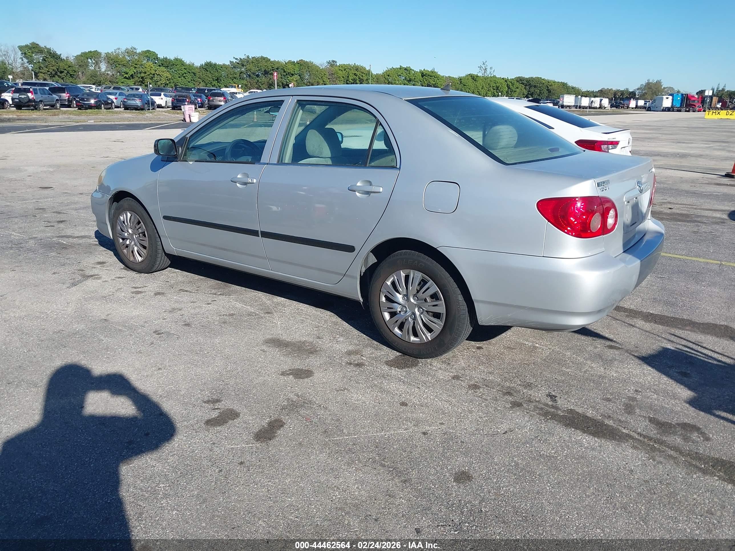 TOYOTA COROLLA image 3