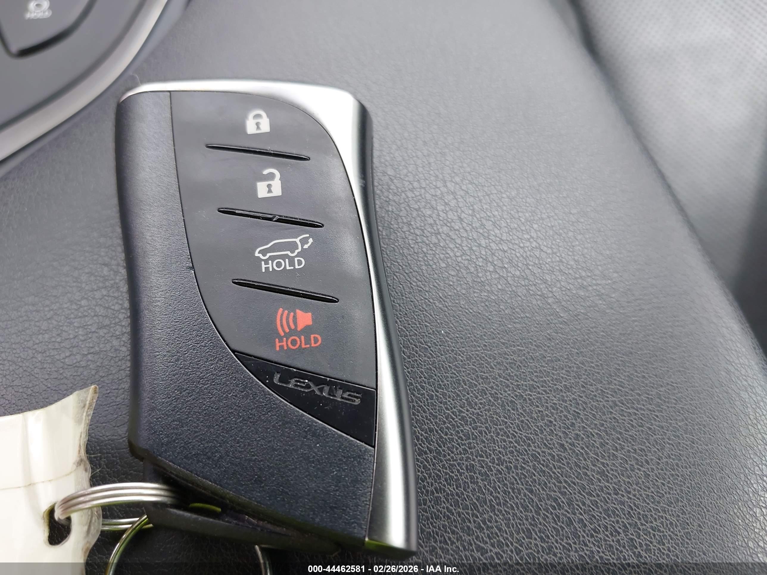 LEXUS UX image 11
