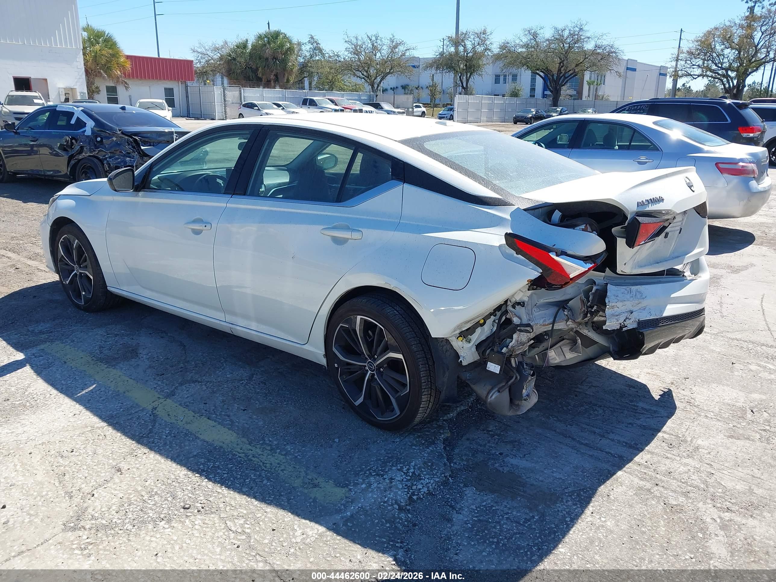 NISSAN ALTIMA image 3