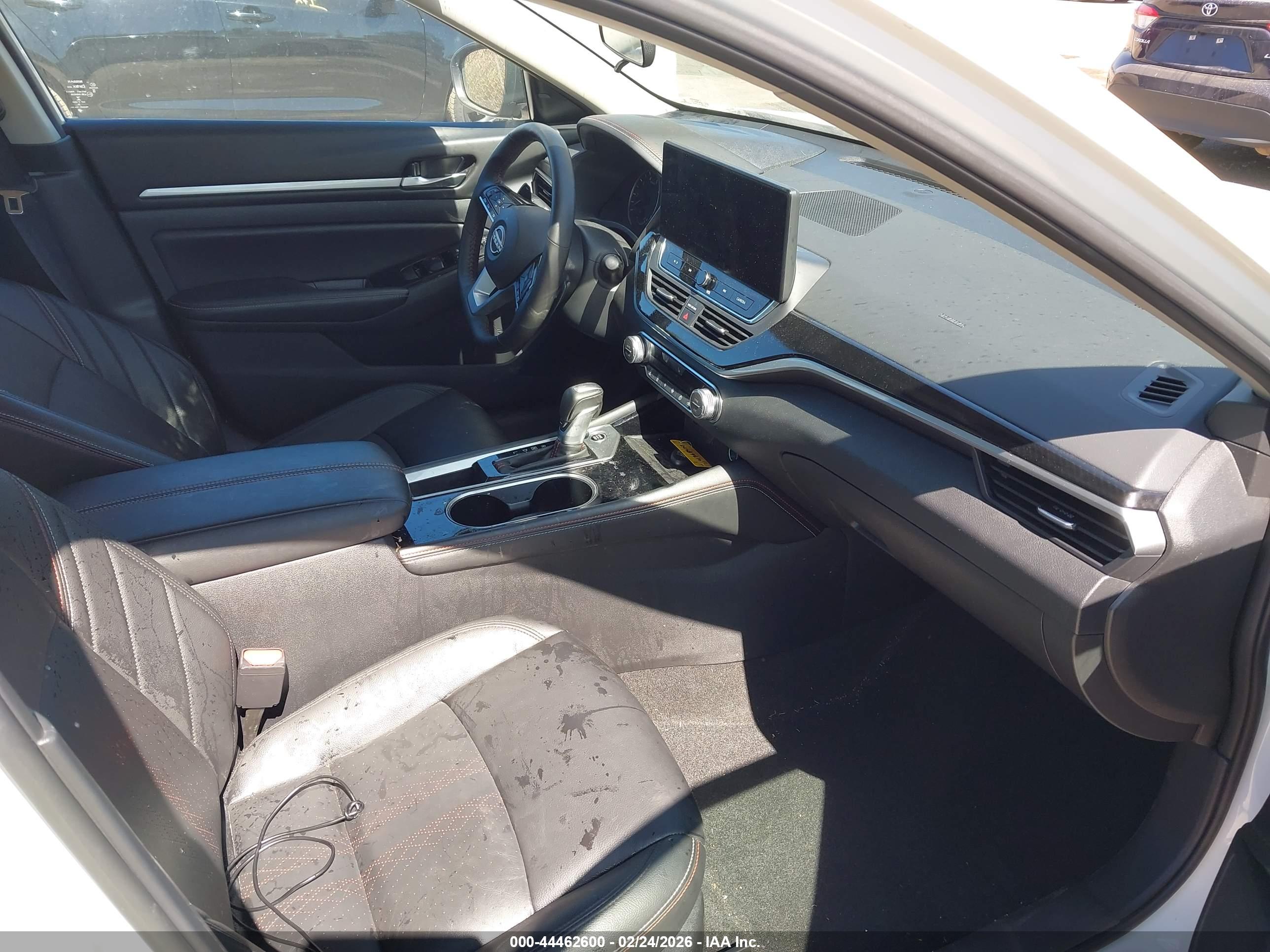 NISSAN ALTIMA image 5