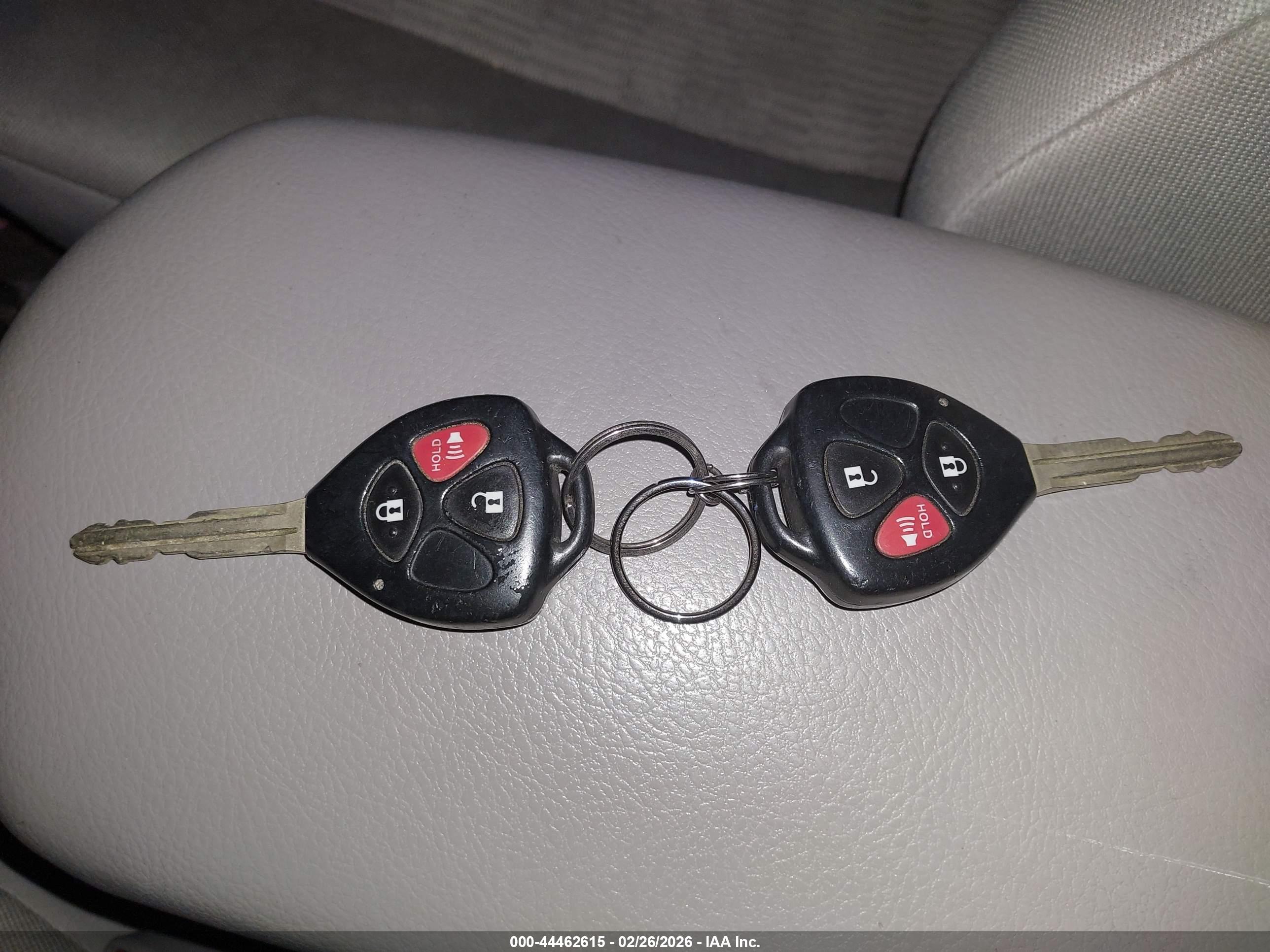 TOYOTA RAV4 image 11