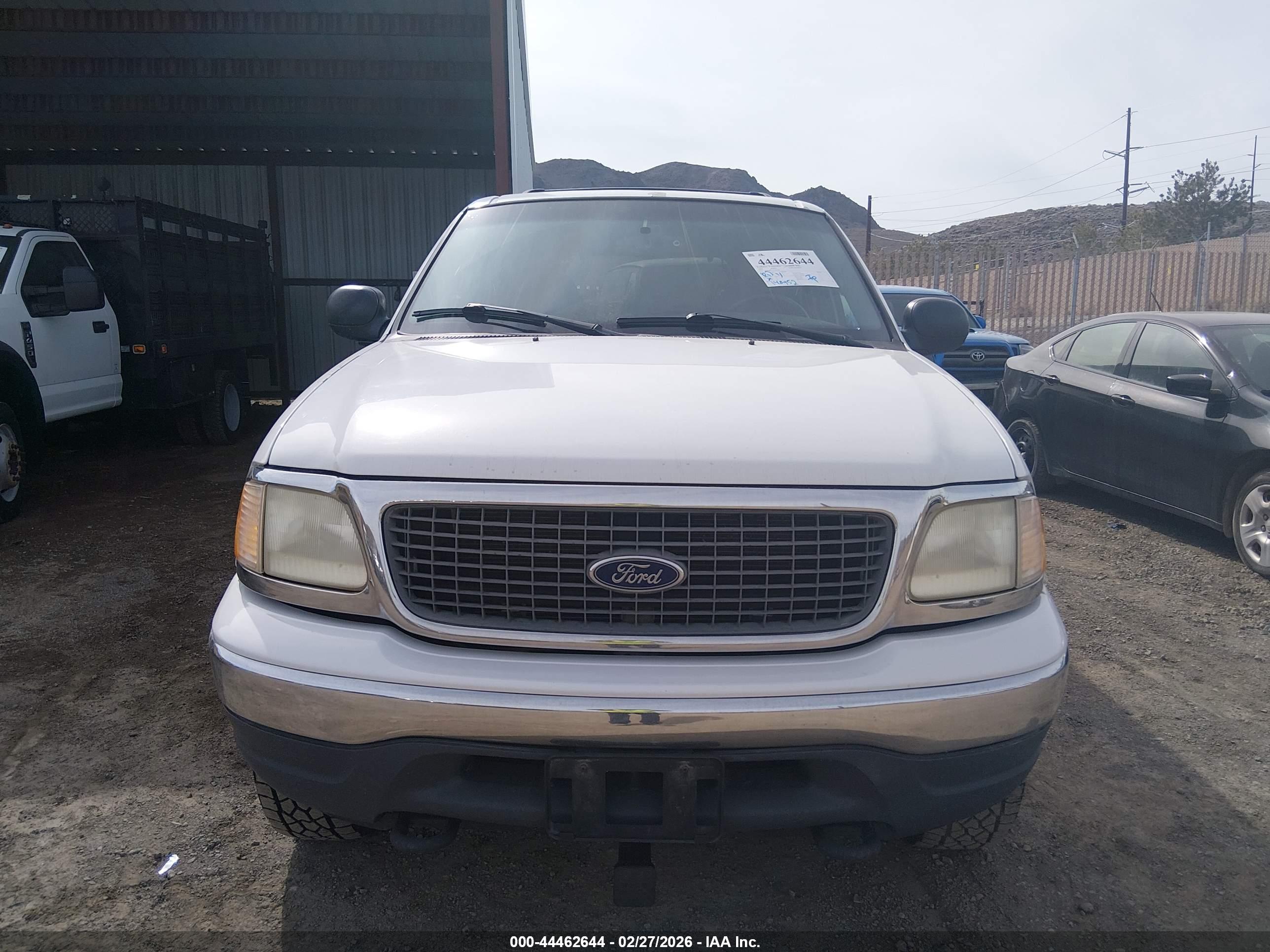 FORD EXPEDITION image 6