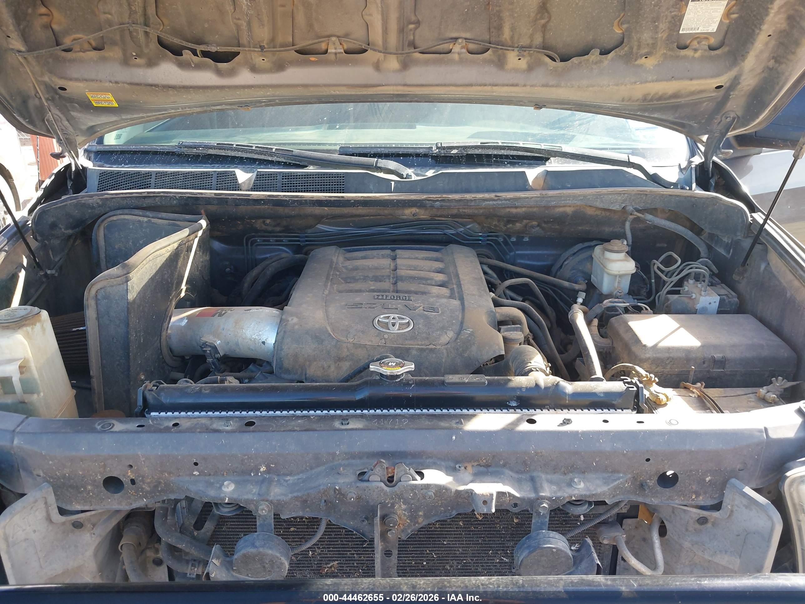 TOYOTA TUNDRA image 10