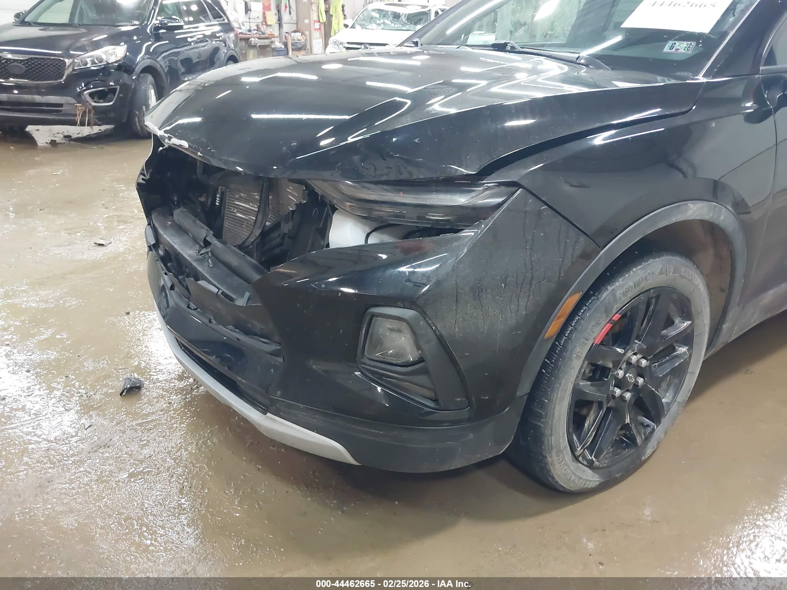 CHEVROLET BLAZER image 6
