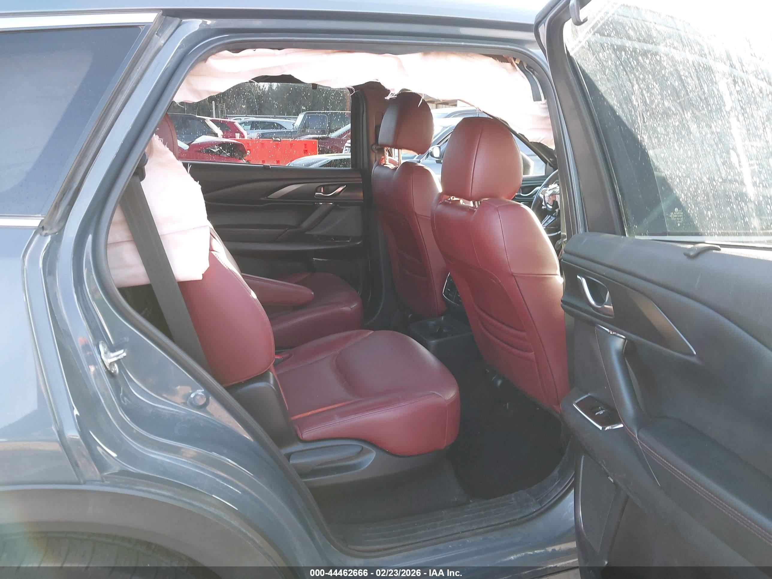 MAZDA CX-9 image 8