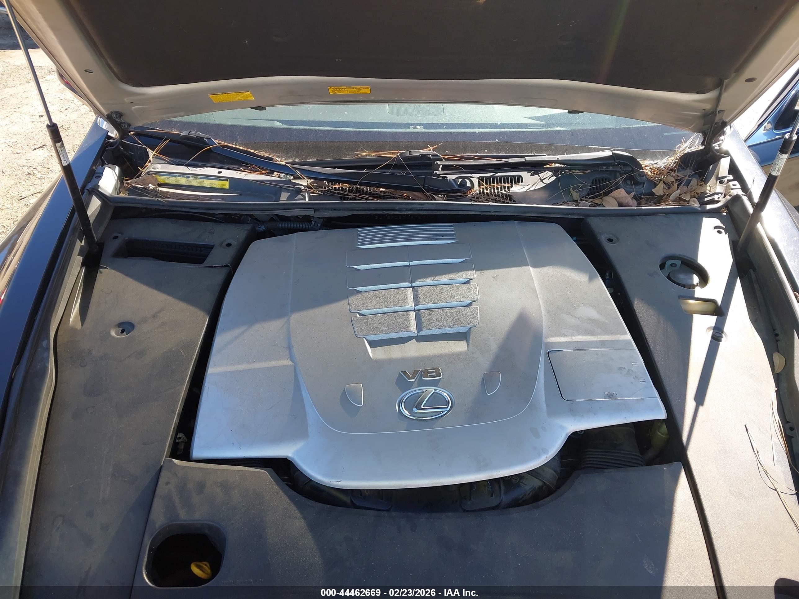 LEXUS LS image 10