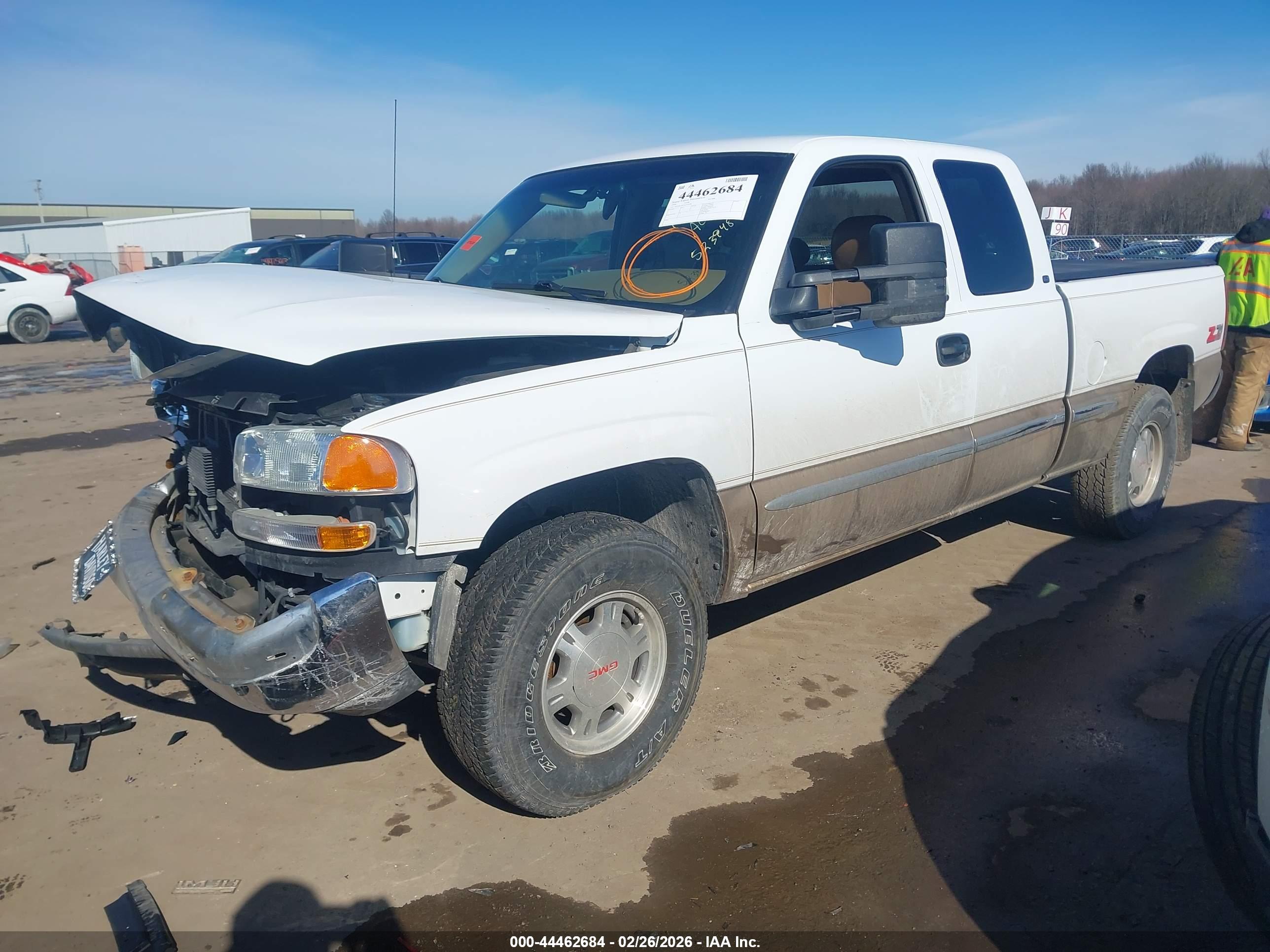 GMC SIERRA image 2