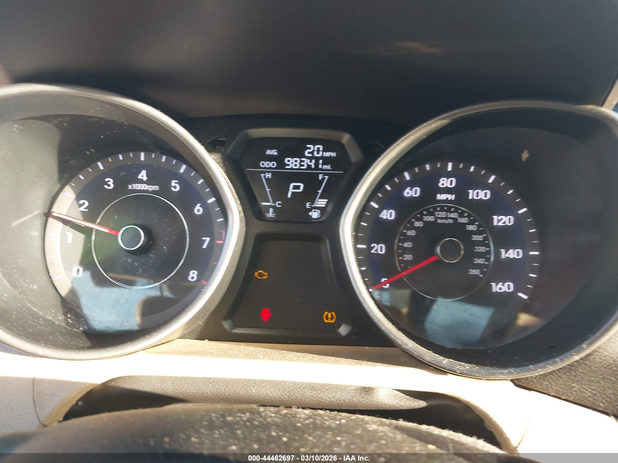 HYUNDAI ELANTRA image 7