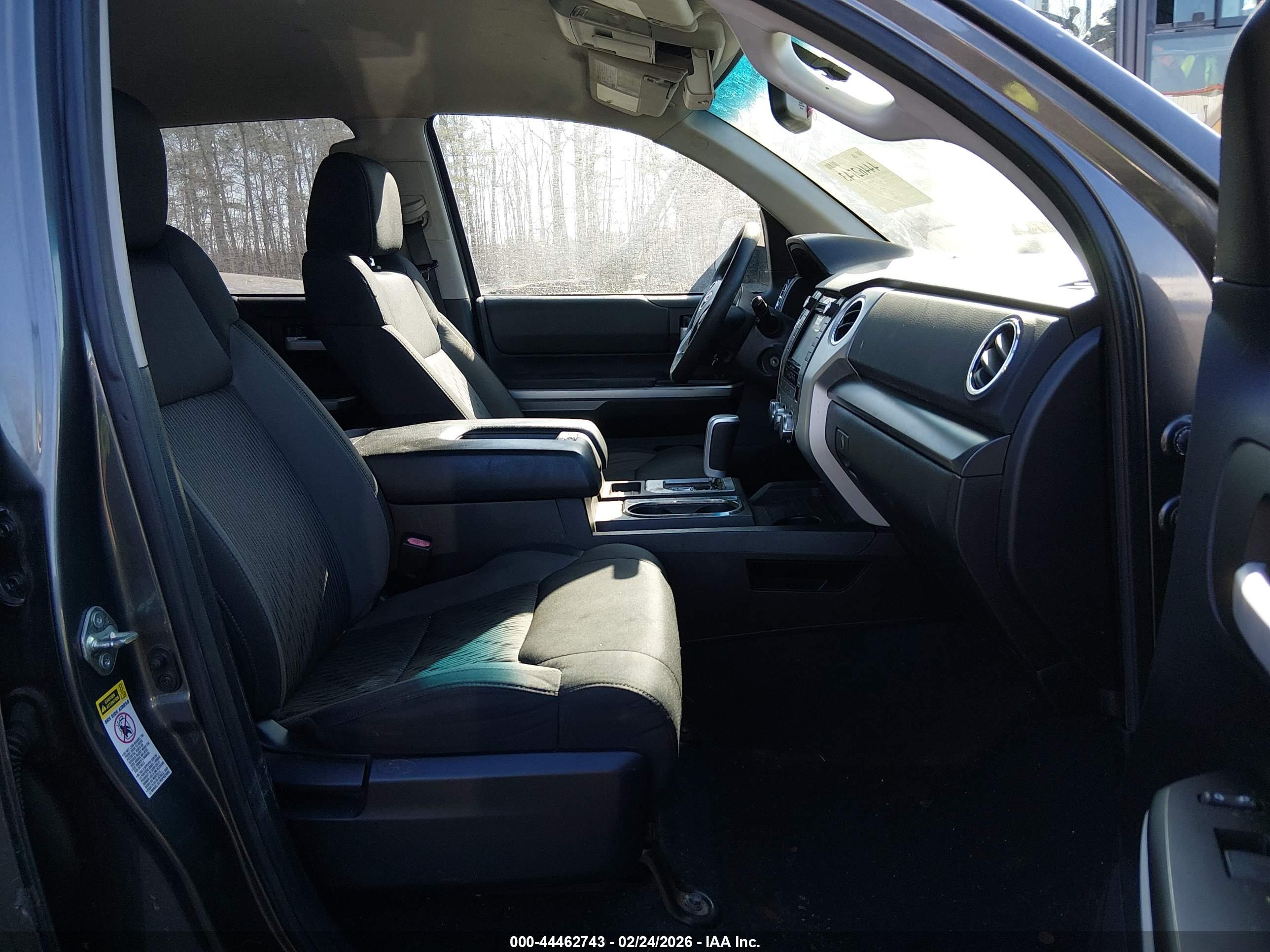 TOYOTA TUNDRA image 5