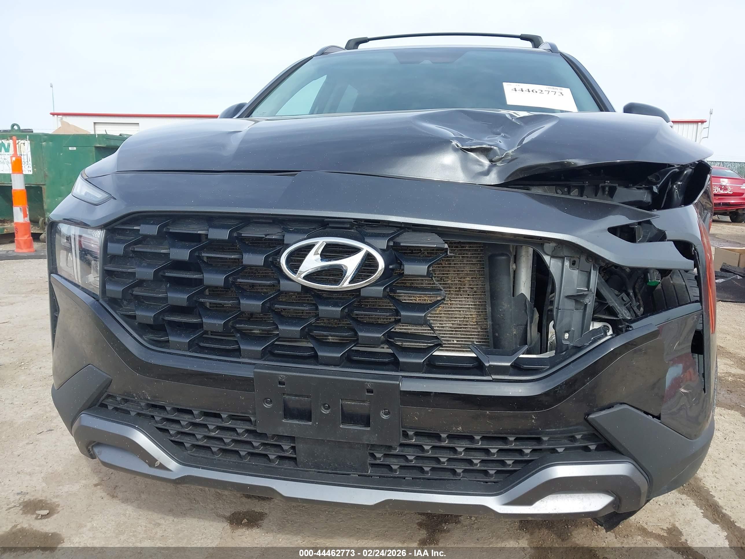 HYUNDAI SANTA image 6