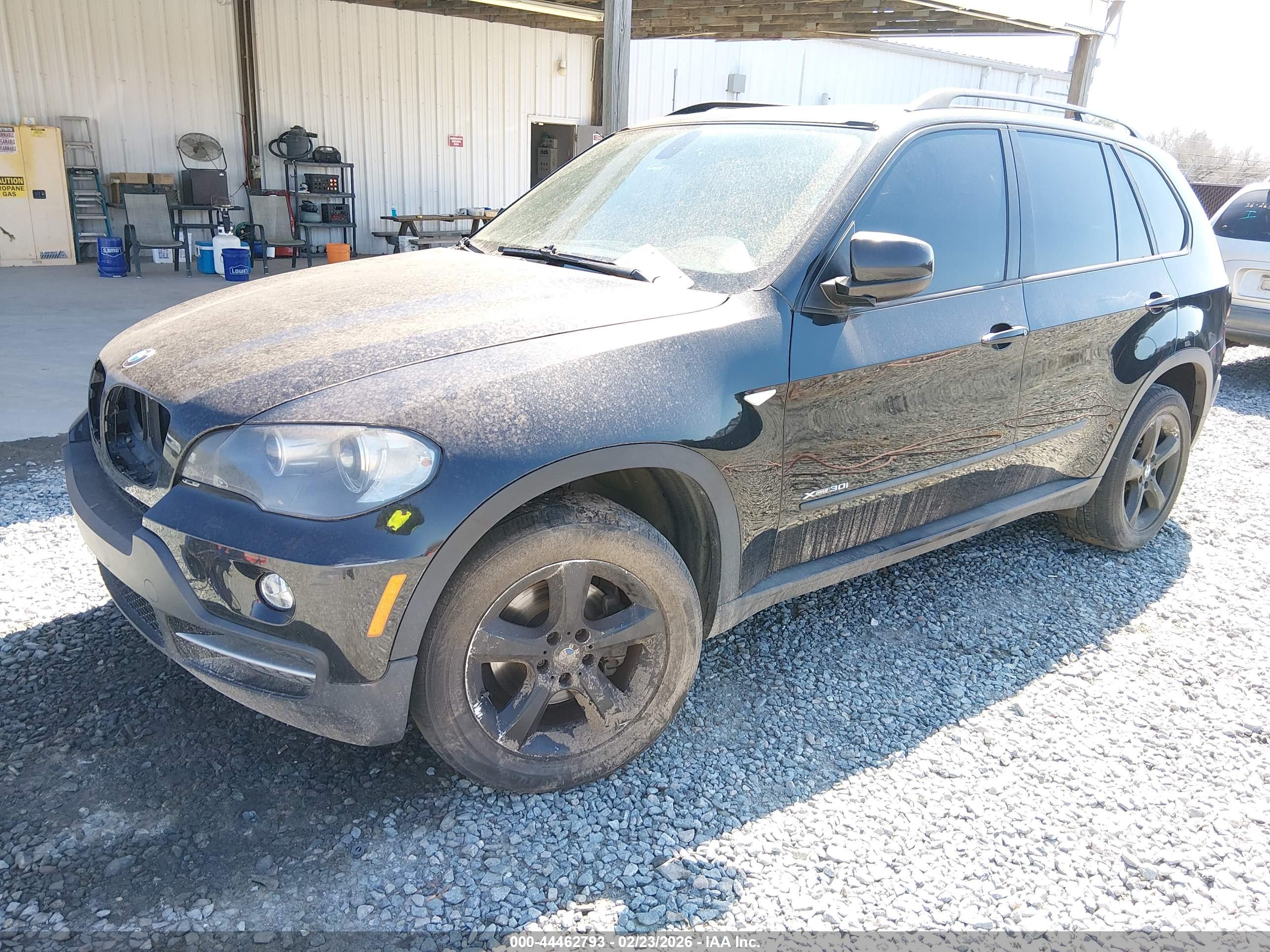 BMW X5 image 2
