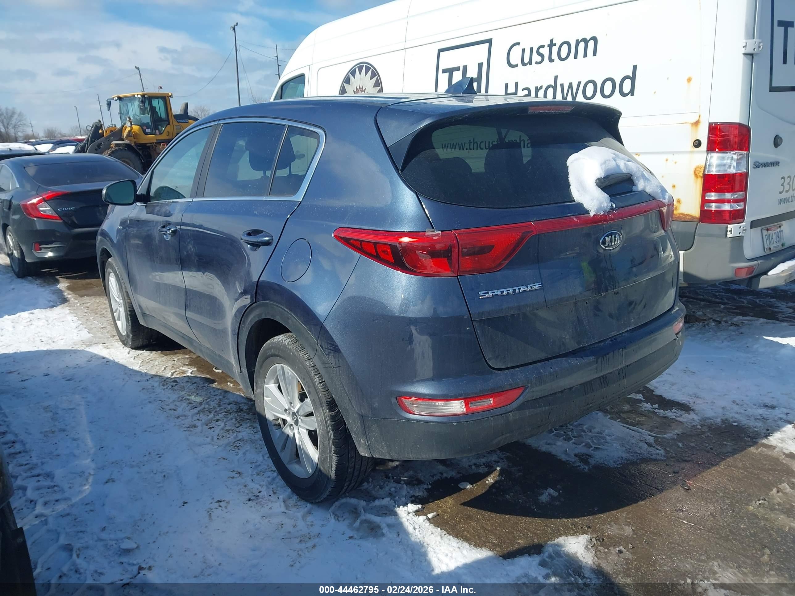 KIA SPORTAGE image 3