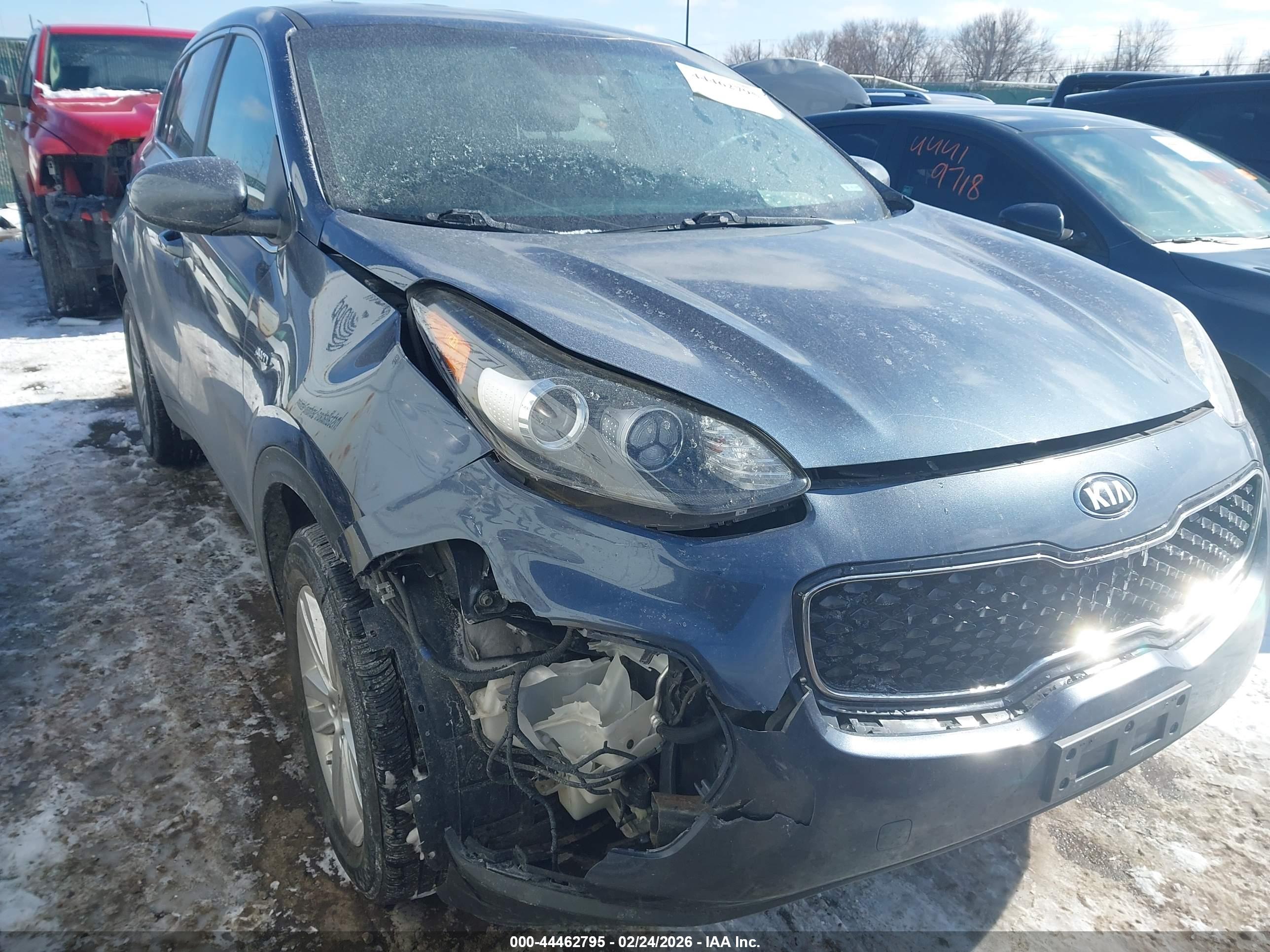 KIA SPORTAGE image 6