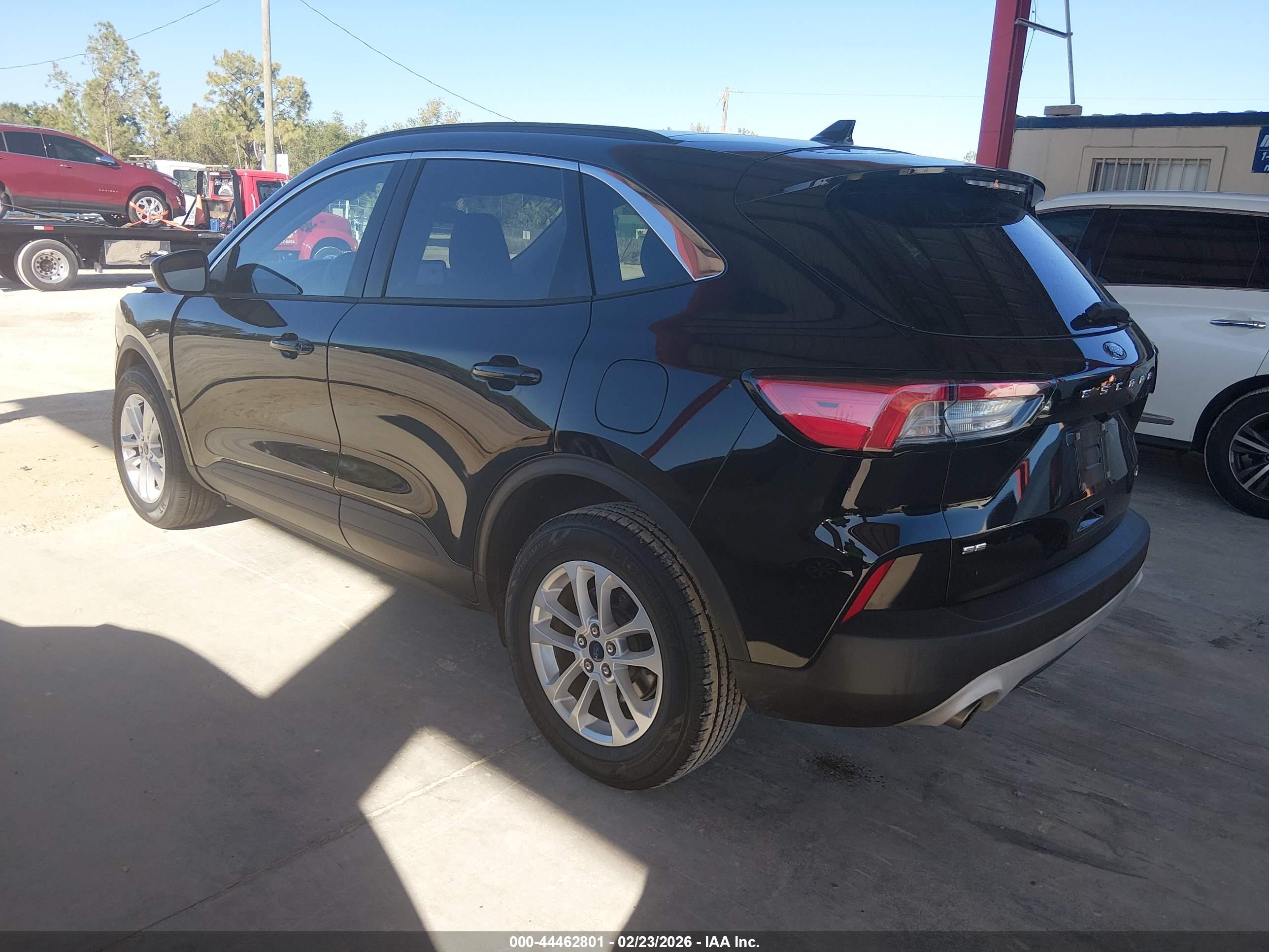 FORD ESCAPE image 3