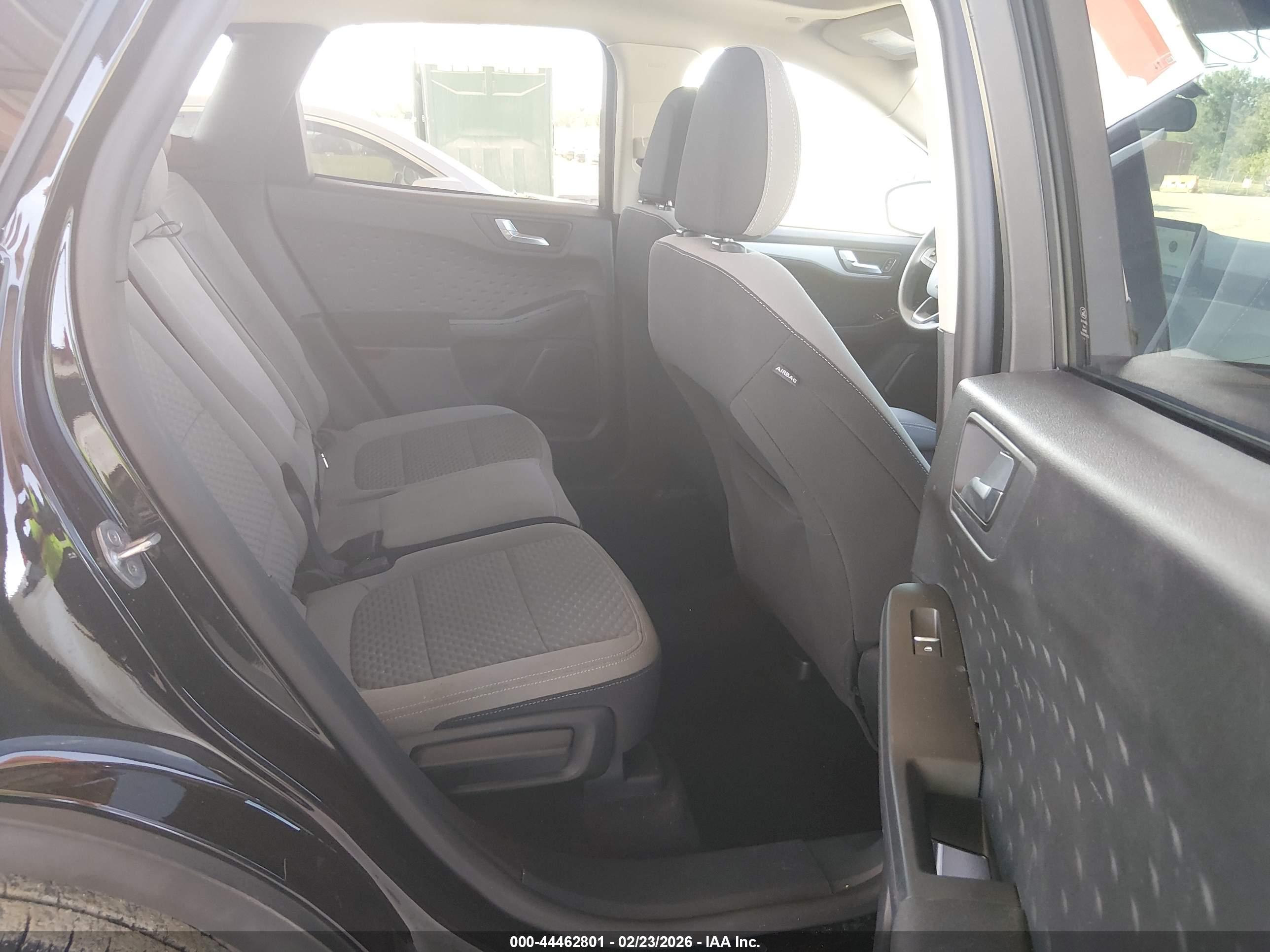 FORD ESCAPE image 8