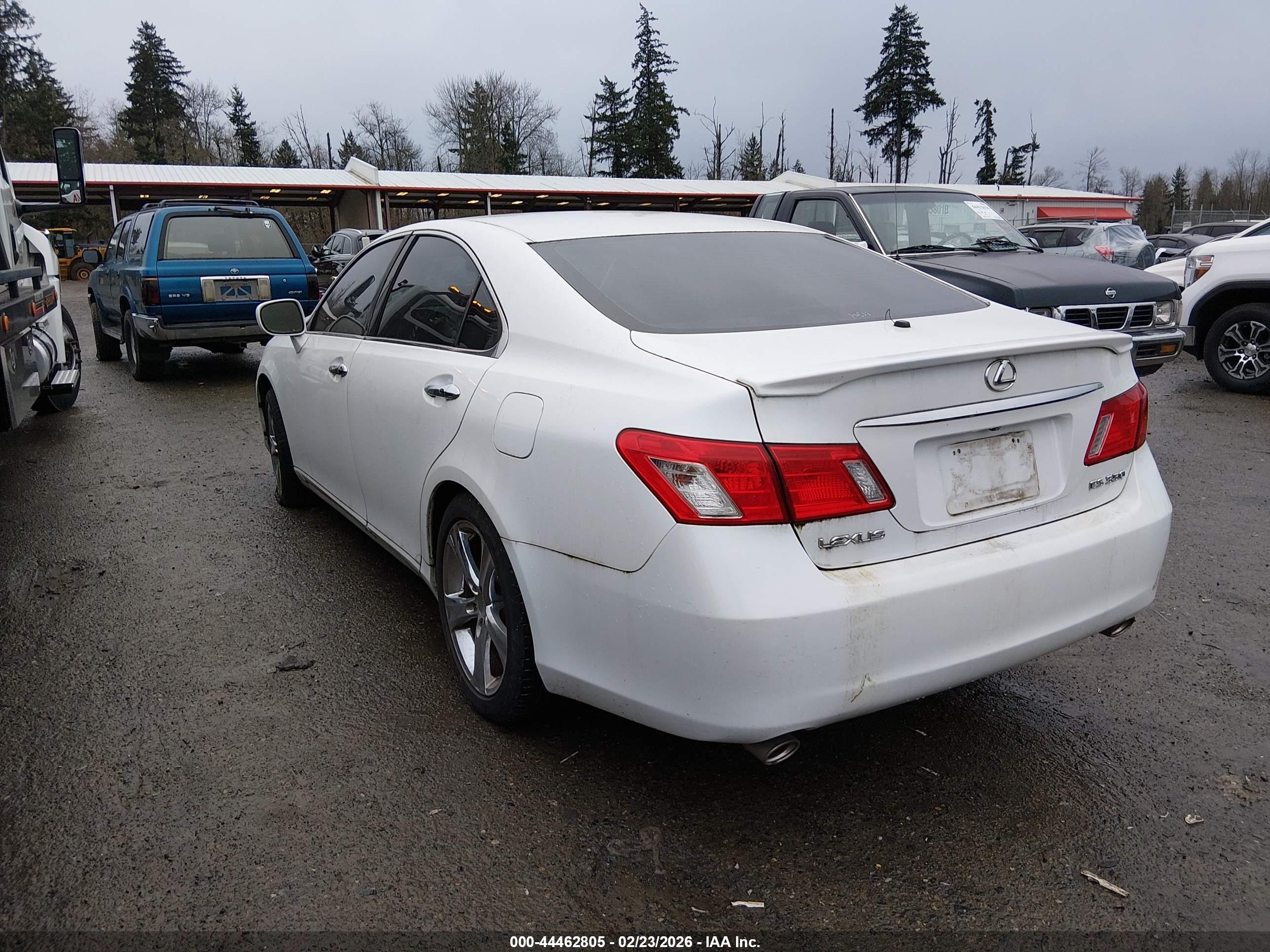 LEXUS ES image 3