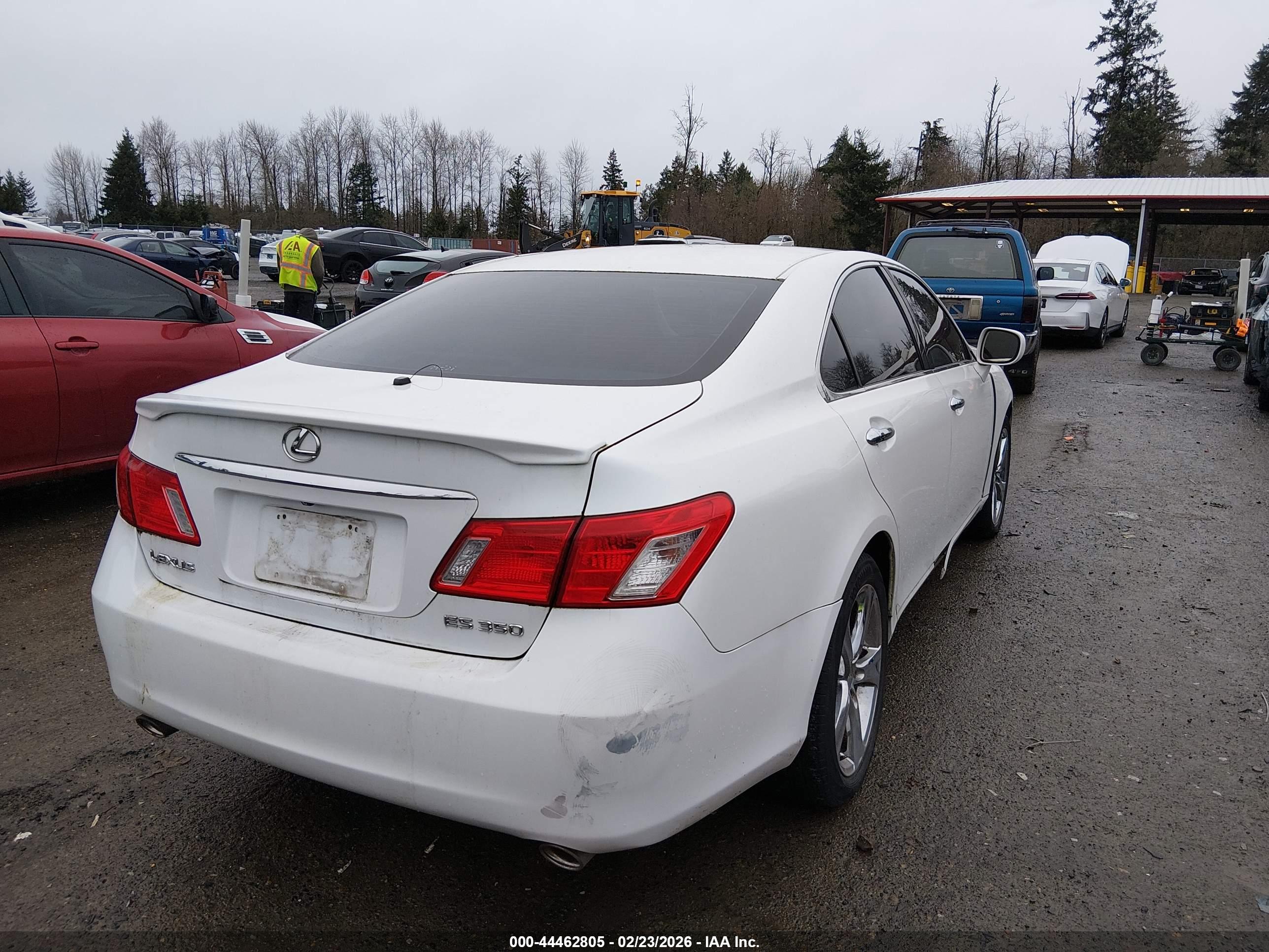 LEXUS ES image 6