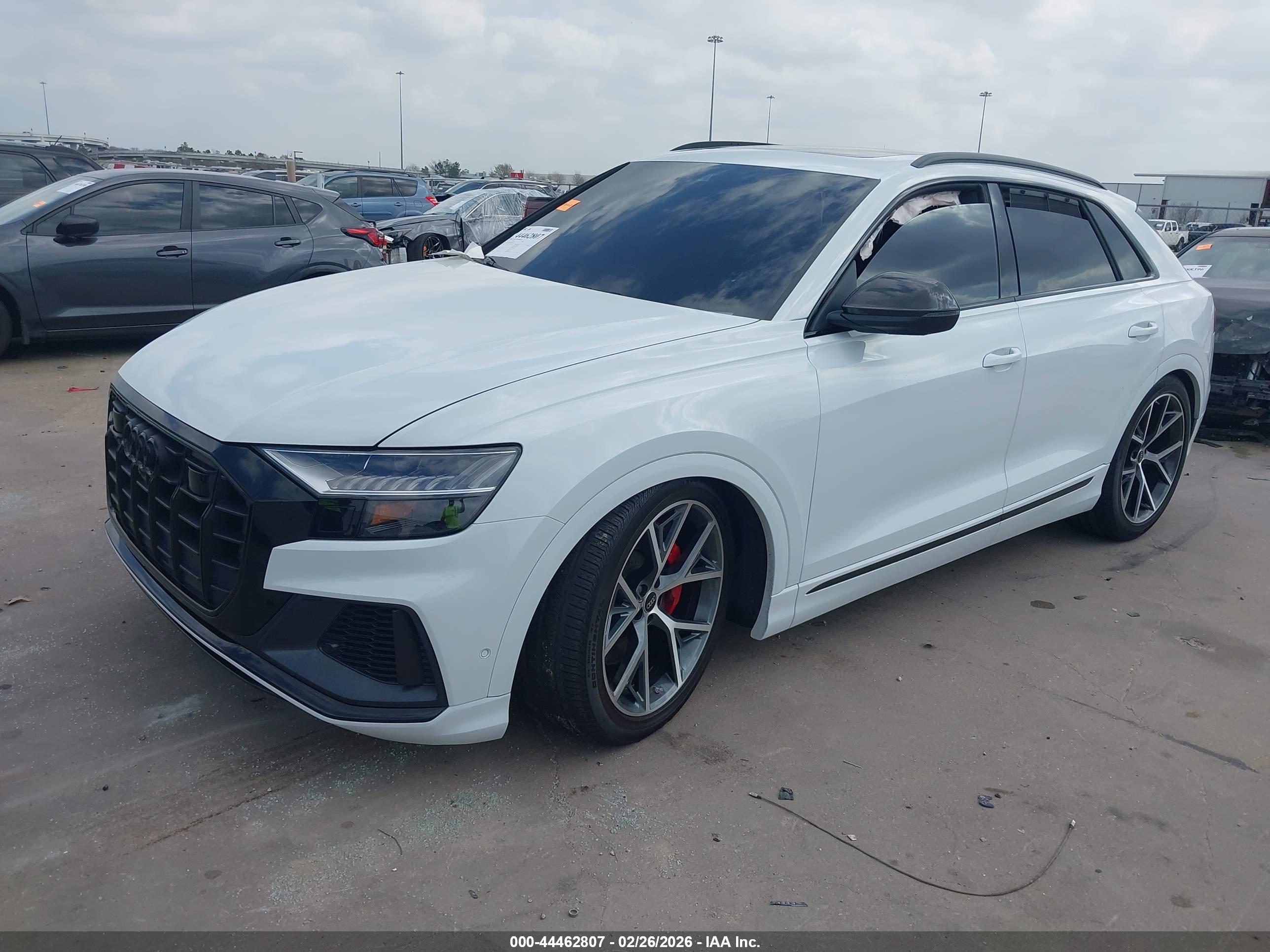 AUDI SQ8 image 2