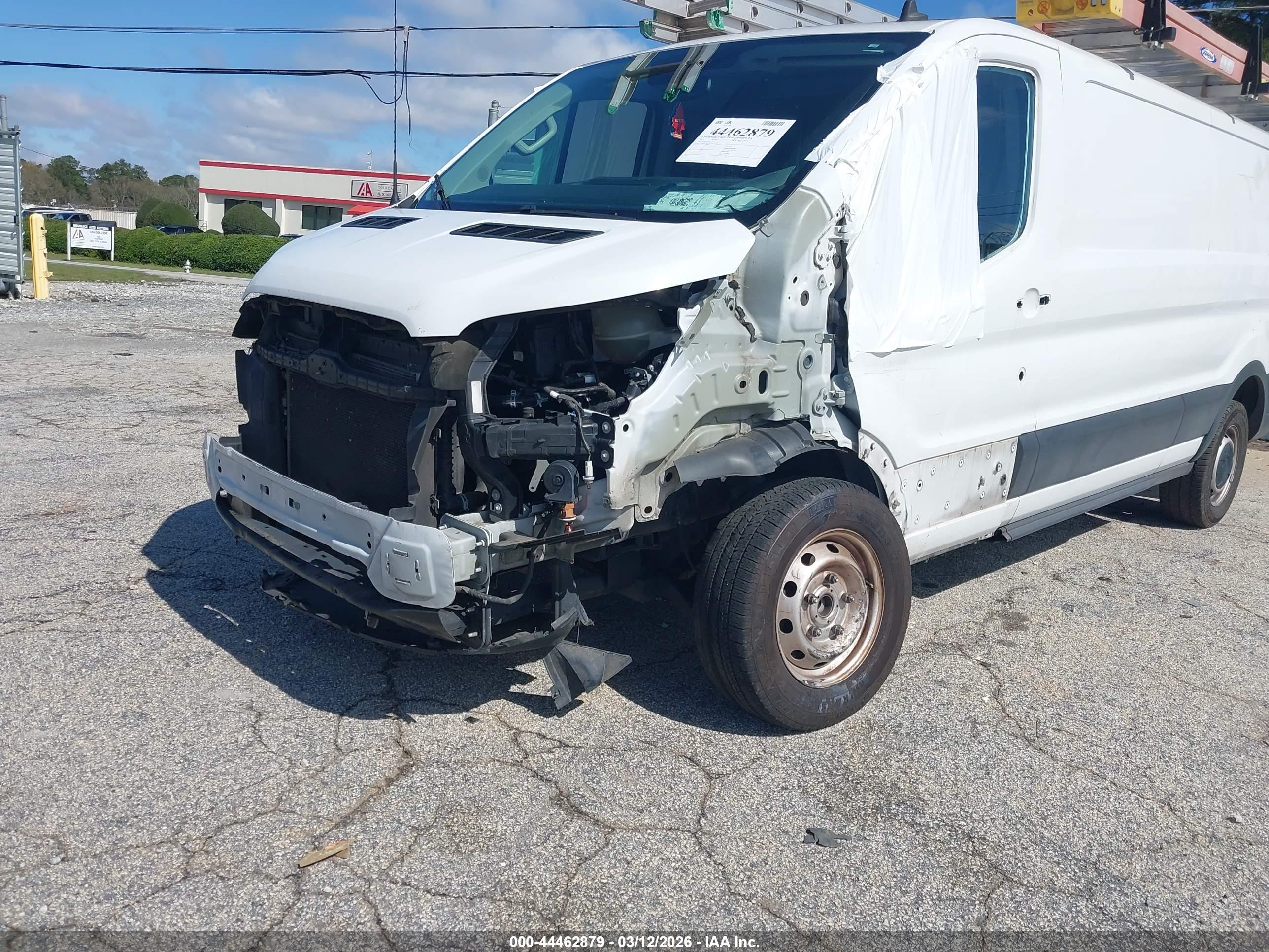 FORD TRANSIT-250 image 6