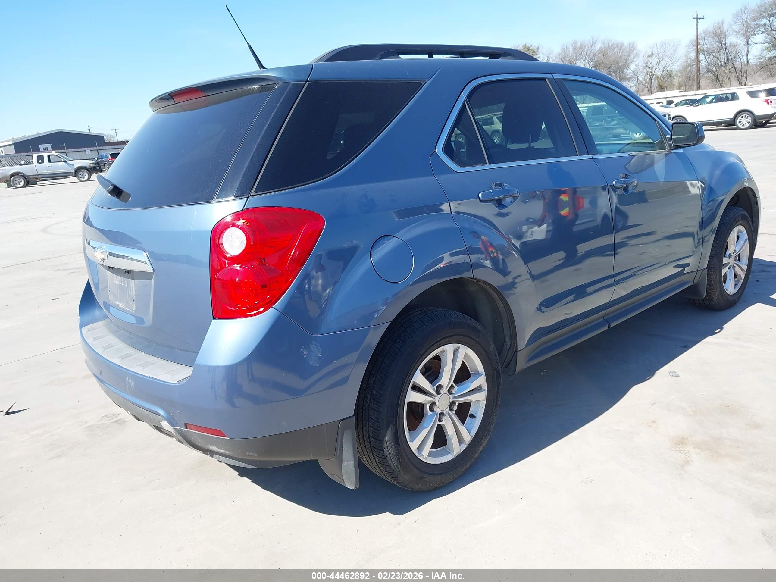 CHEVROLET EQUINOX image 4