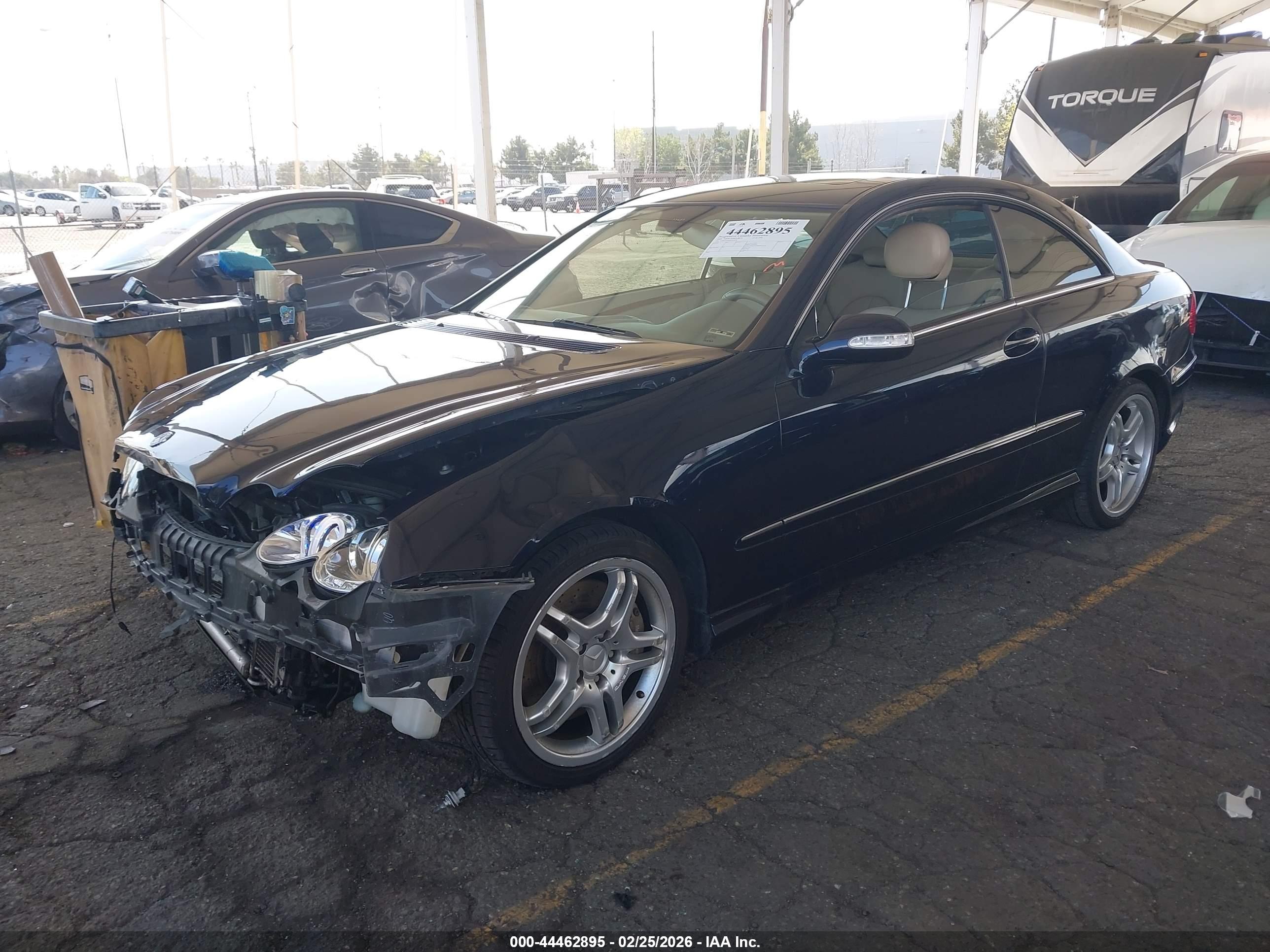 MERCEDES-BENZ CLK image 2