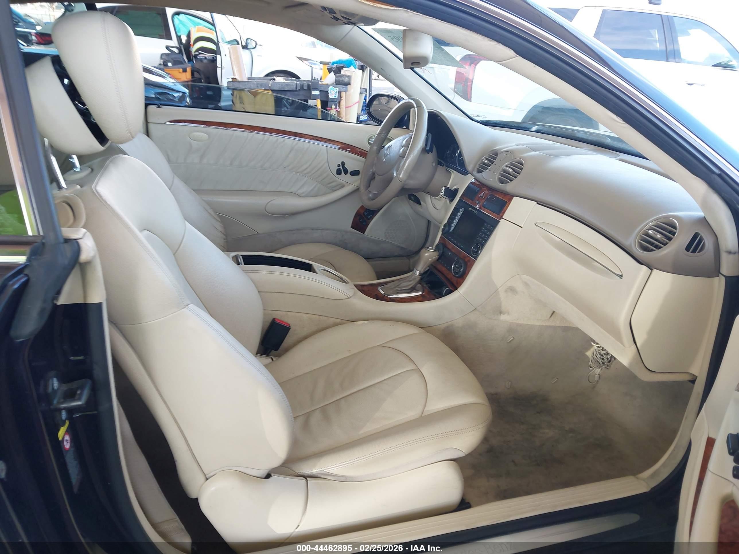 MERCEDES-BENZ CLK image 5