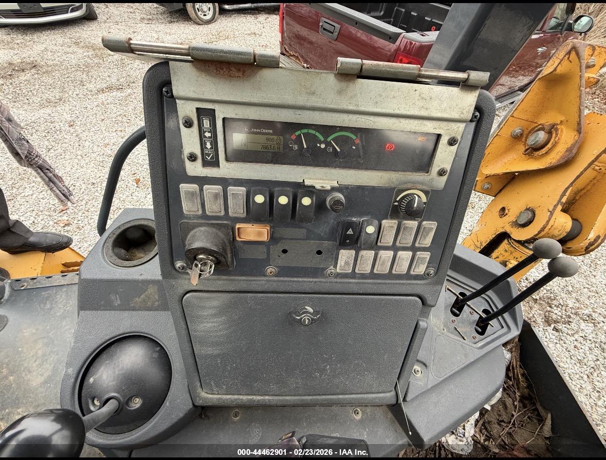 JOHN DEERE image 7