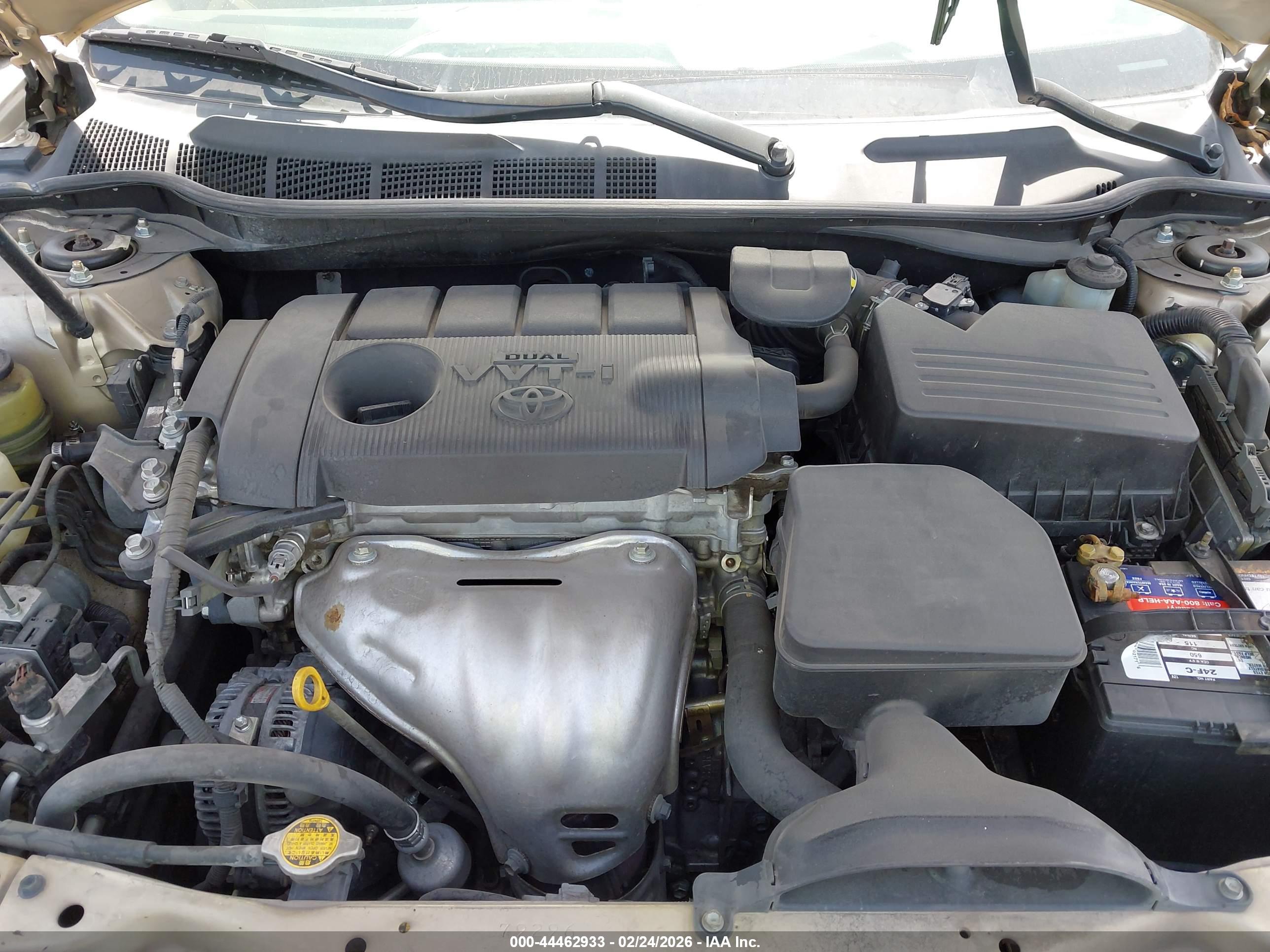 TOYOTA CAMRY image 10