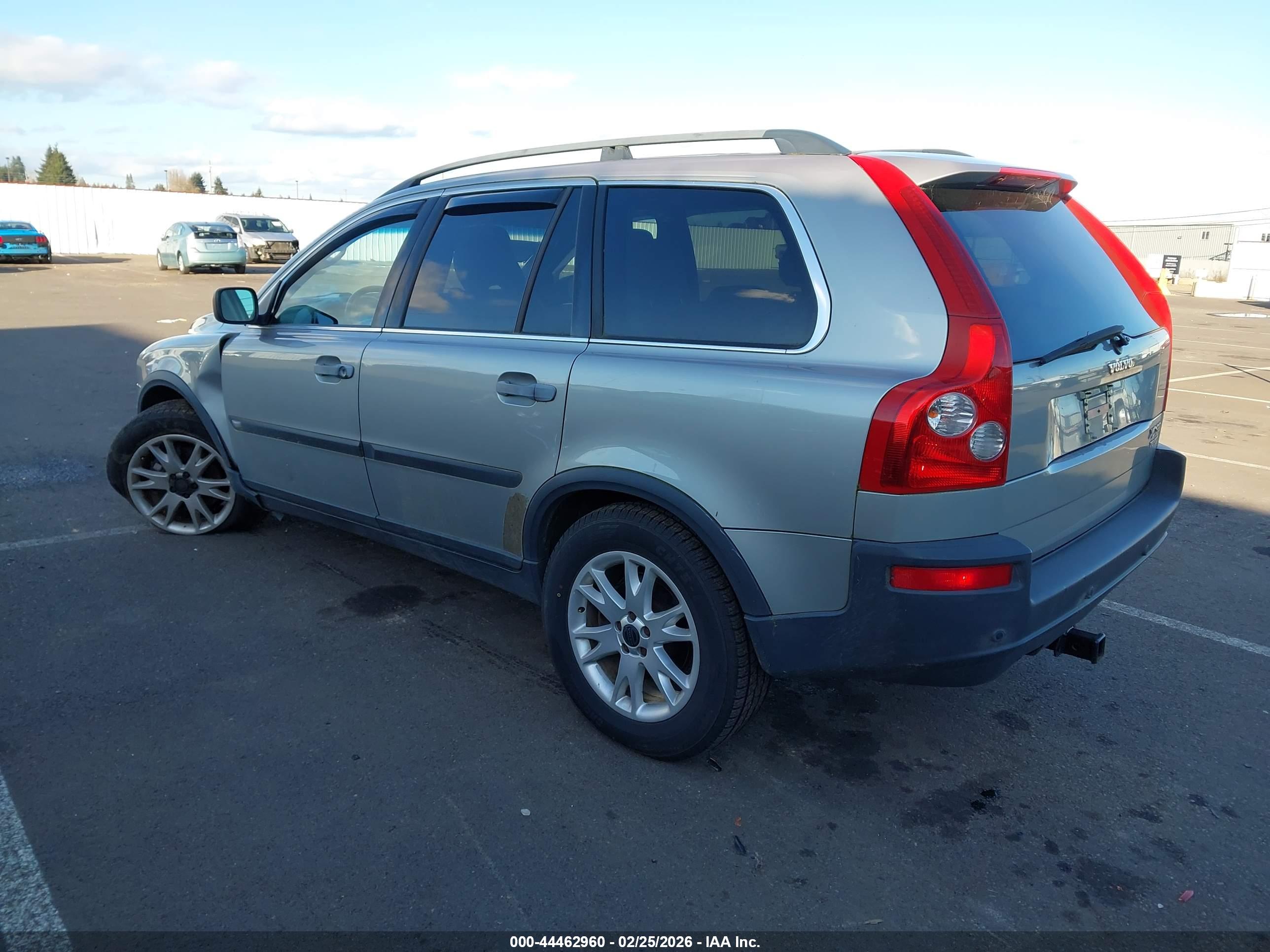 VOLVO XC90 image 3