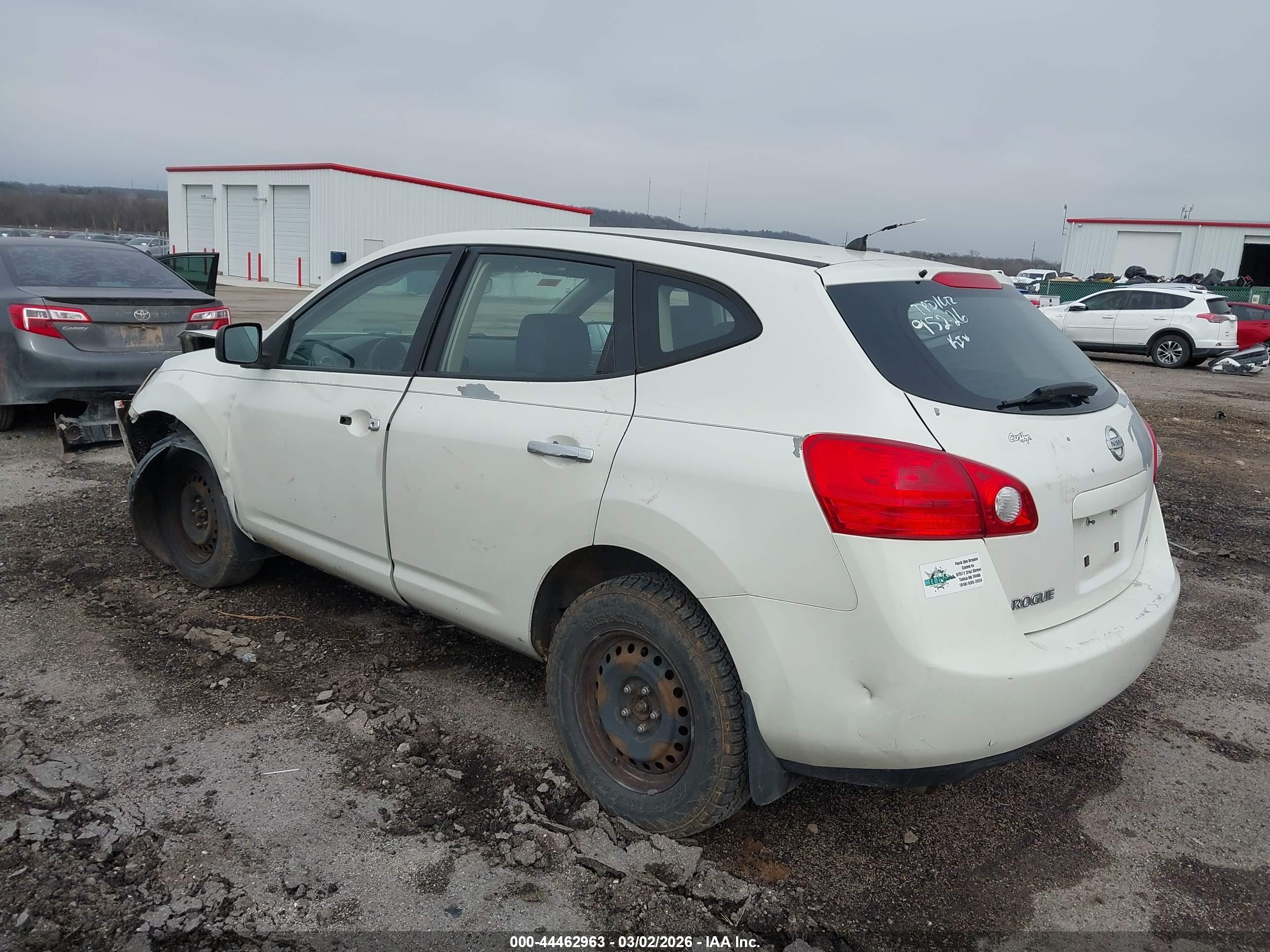 NISSAN ROGUE image 3